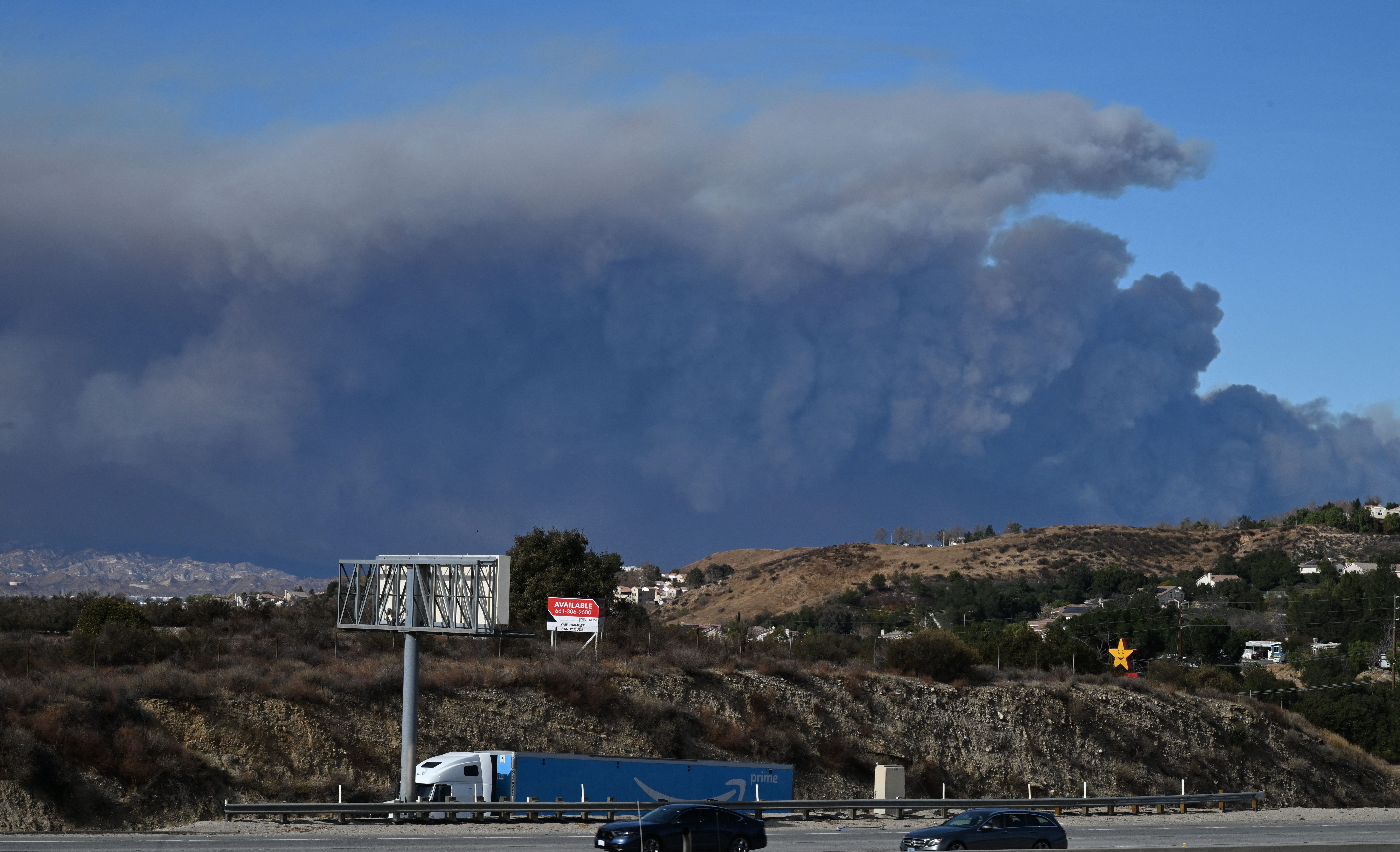 A new wildfire has erupted north of Los Angeles. Photo / AFP