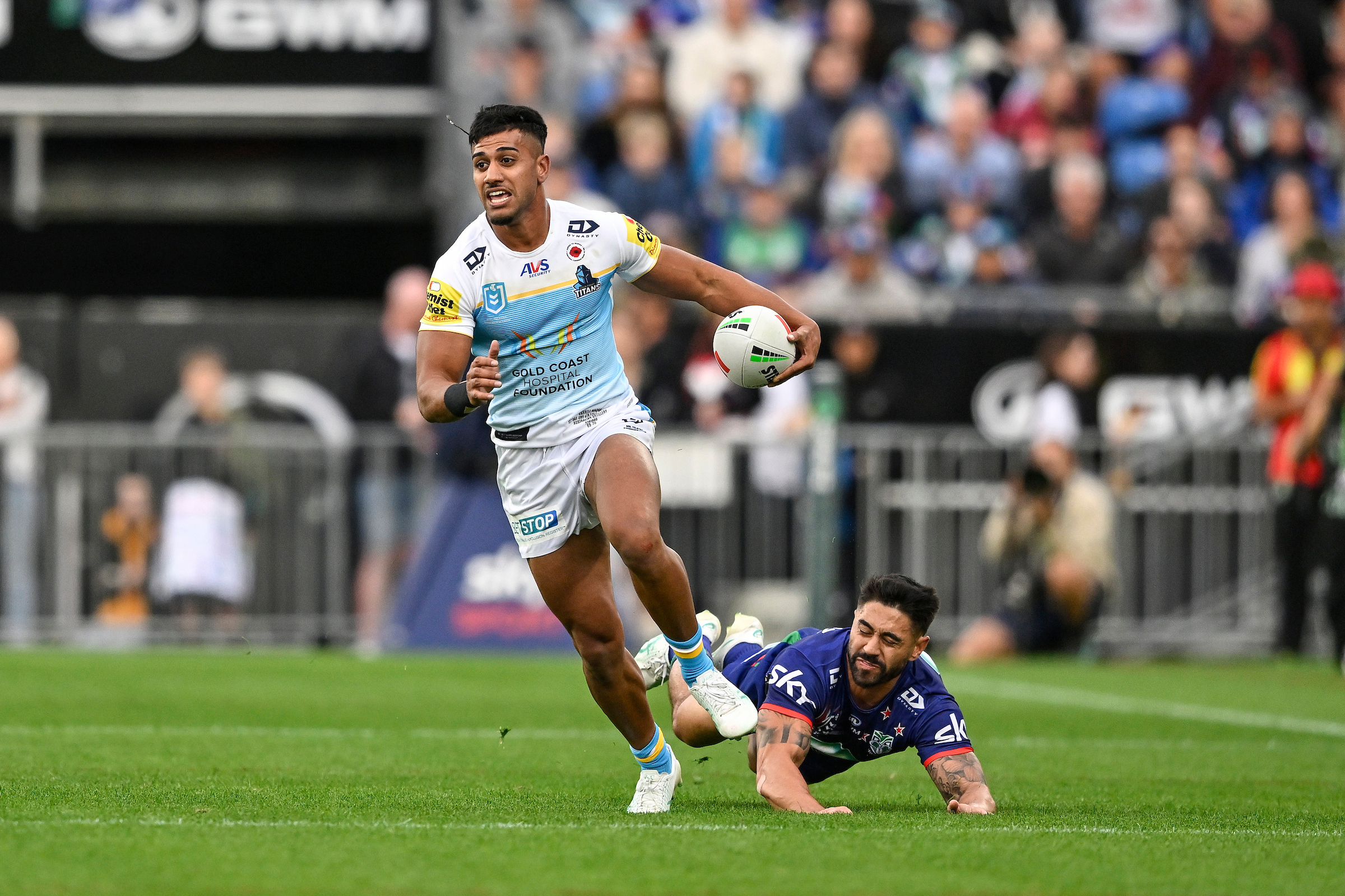 Alofiana Khan-Pereira in action for the Titans. Photo / Photosport