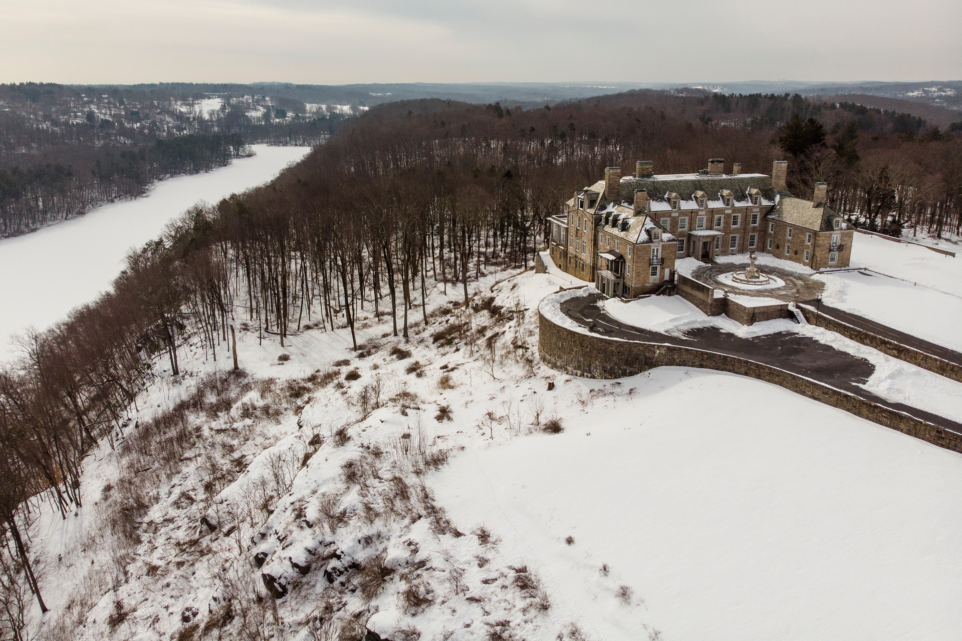 Claimed Value Of Sleepy New York Estate Could Come To Haunt Trump Nz Herald