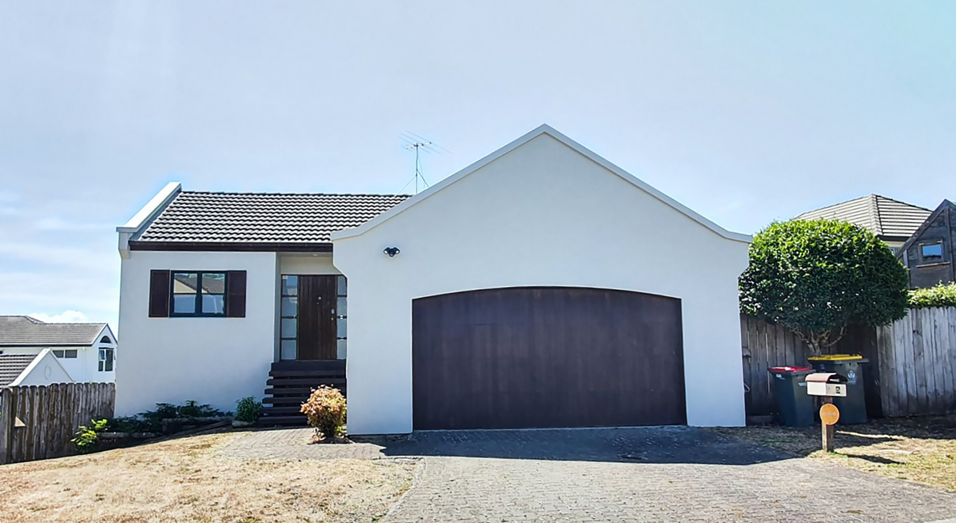 The couple paid $665,000 for this Goodwood Heights, Manukau home in March 2020. It turned out to be infested with rot. Photo / Supplied