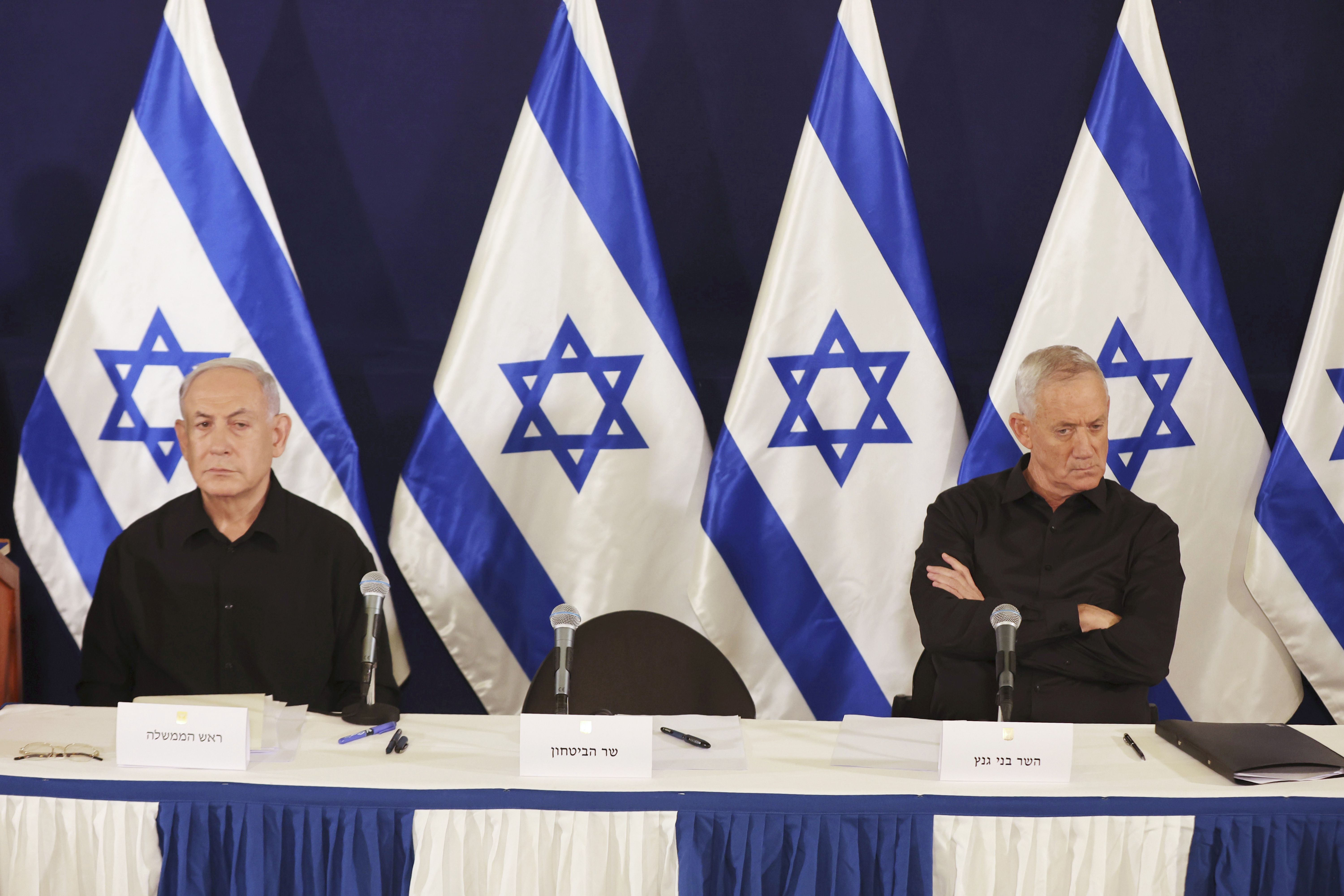 The departure of Benny Gantz (right) is not seen as an immediate threat to Prime Minister Benjamin Netanyahu, who still controls a majority coalition in parliament. Photo / AP