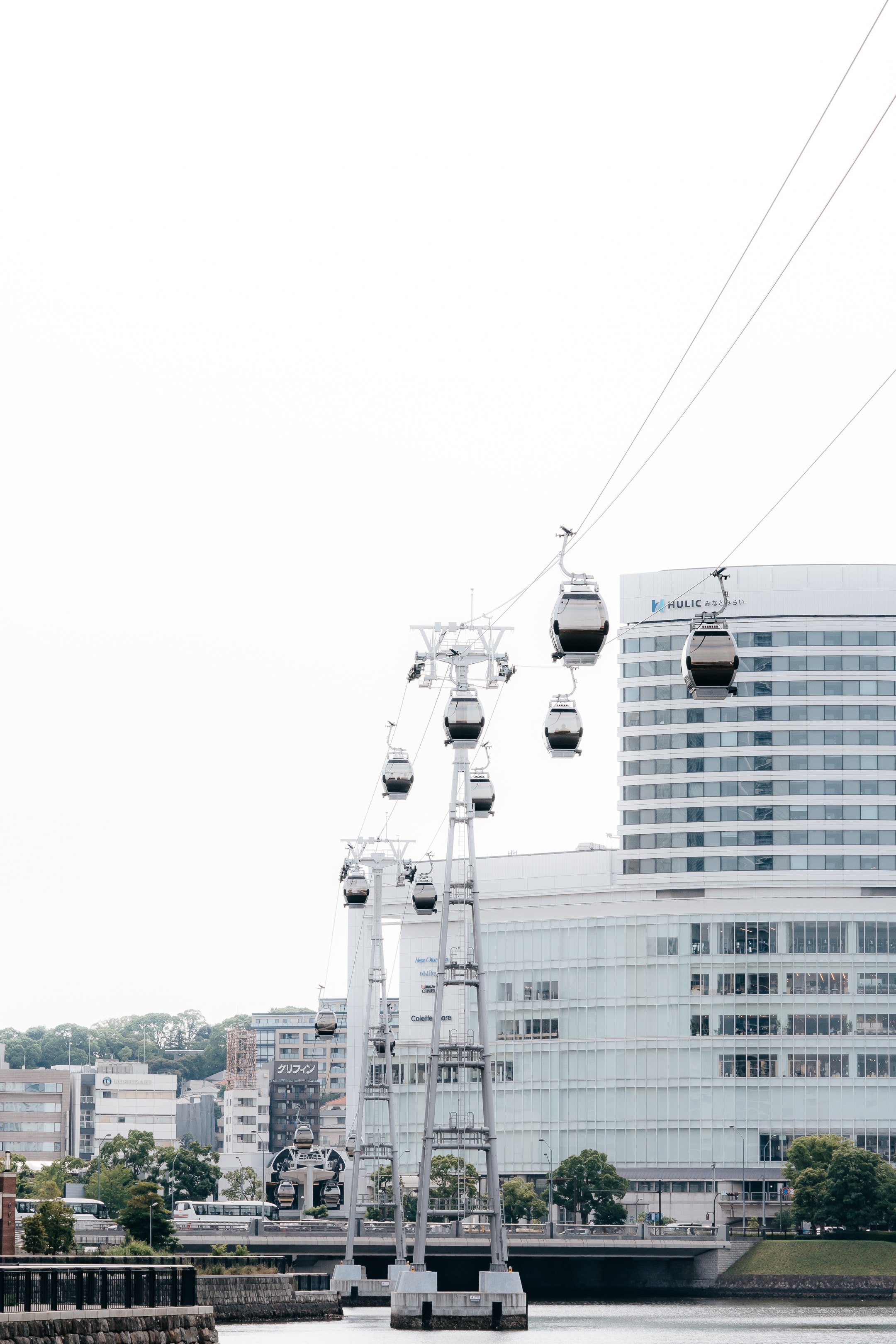 Fly by wire: The Yokohama Air Cabin. Deric Yu, Unsplash
