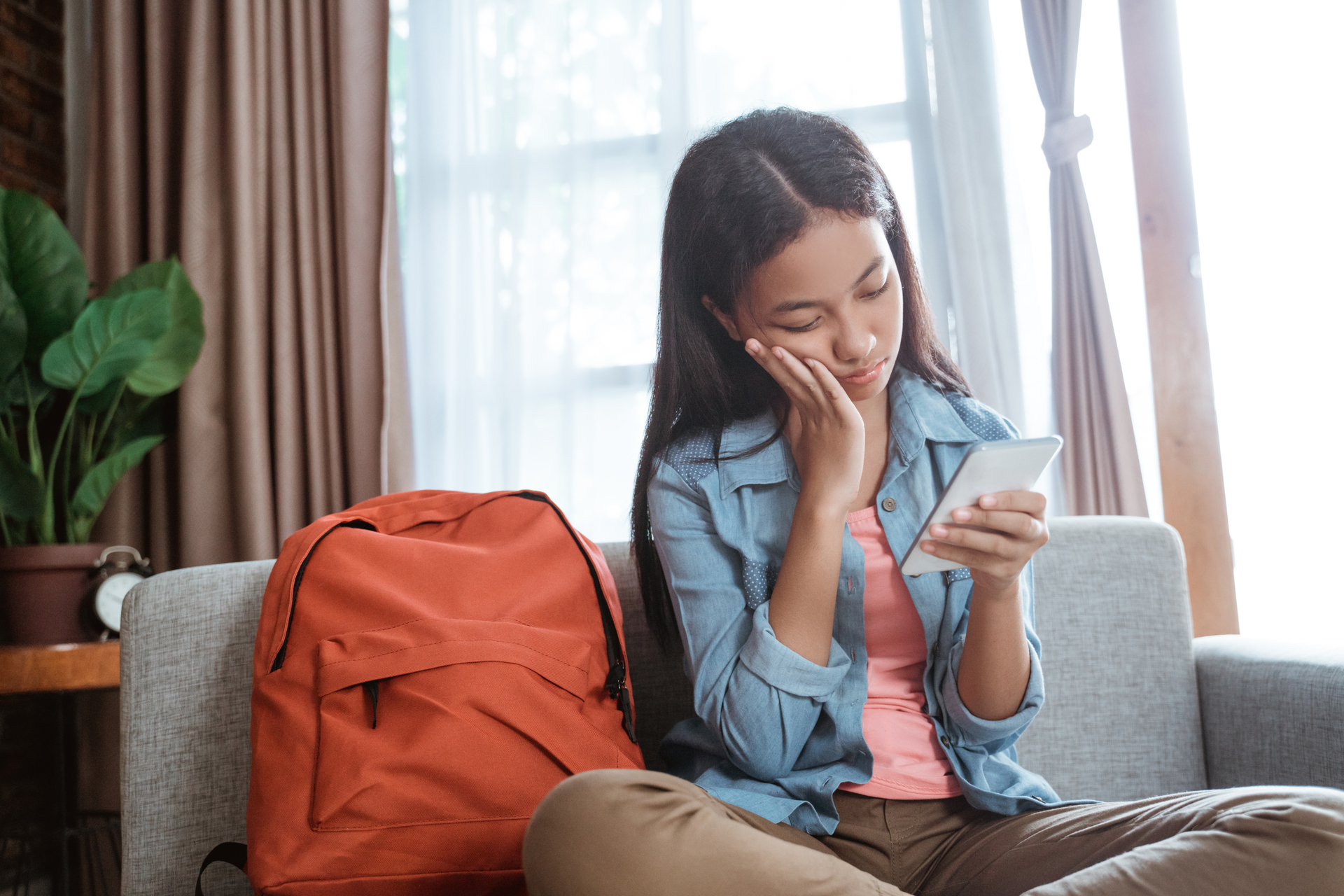 Warning labels can help users be more aware of how these platforms profit from their usage, highlighting the potential risks of excessive use.