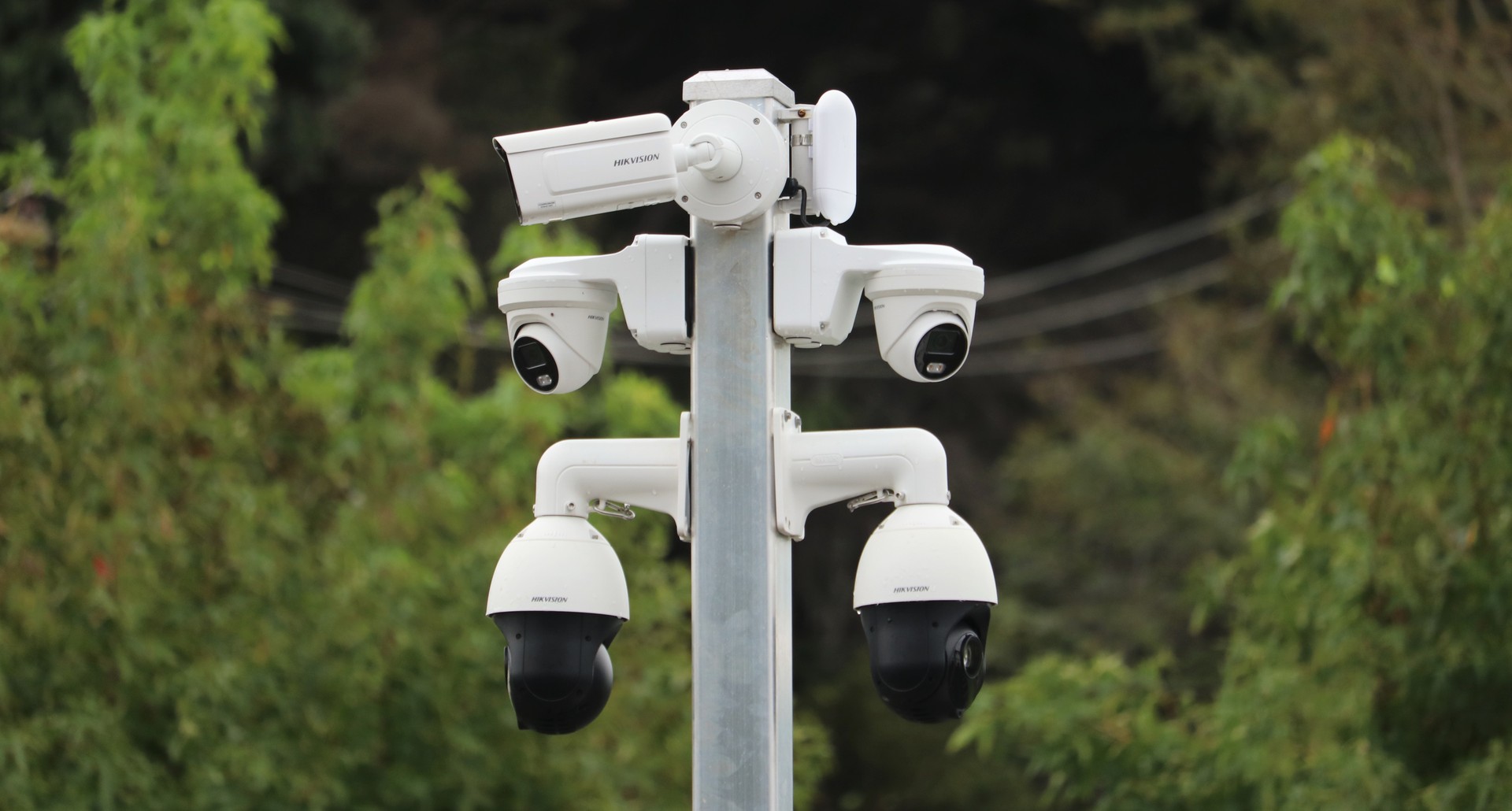 Police use of number plate surveillance tools has gone from dozens of searches a month to around 15,000 searches. Photo / Peter de Graaf