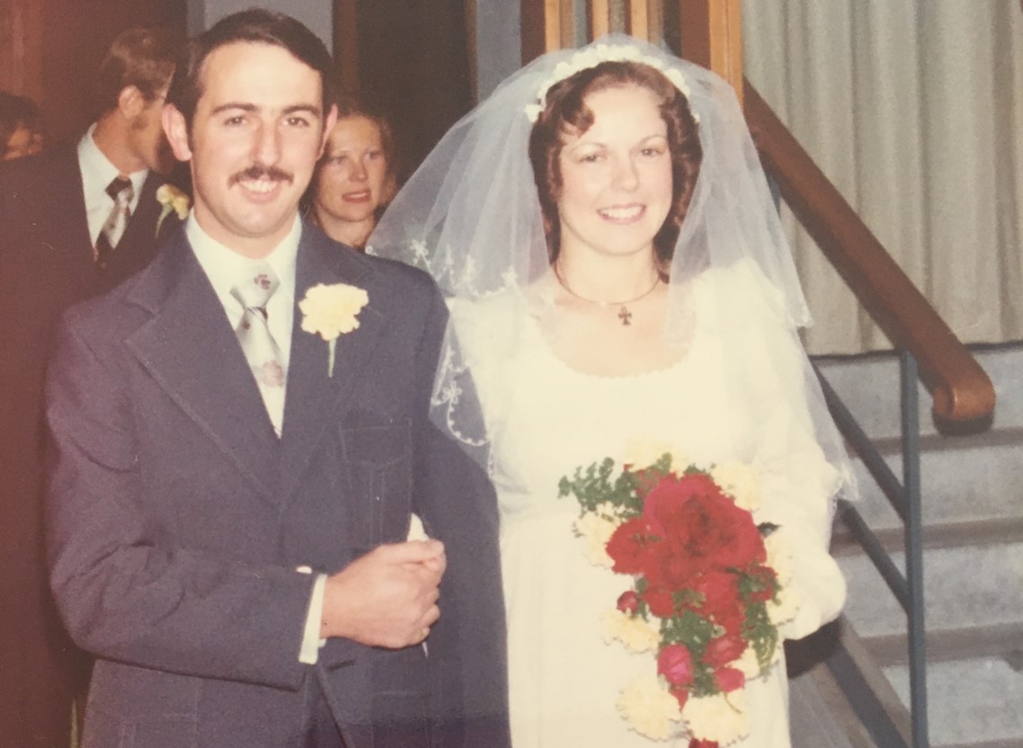 Rob and Janice Smith at their wedding in 1977. 