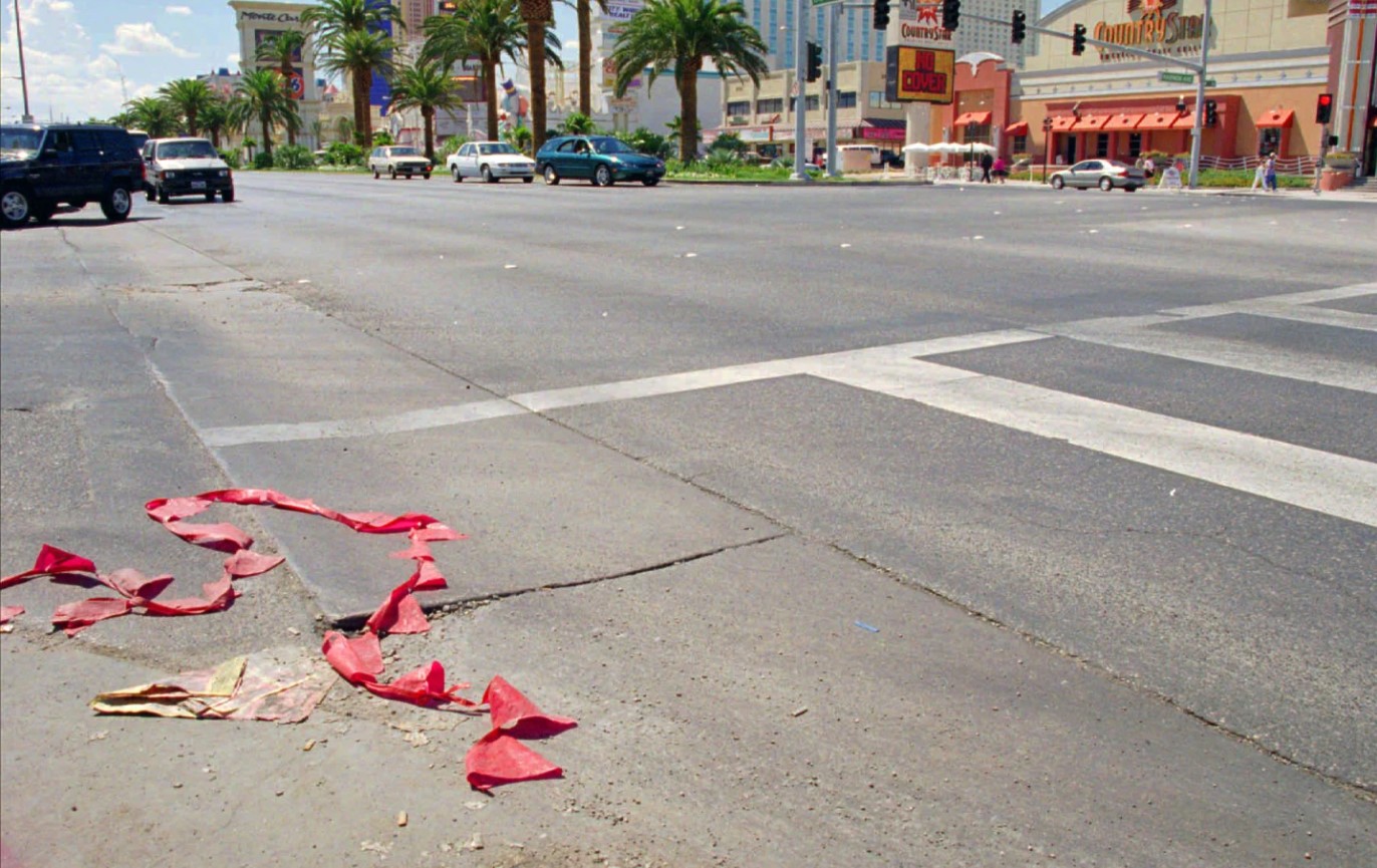 The intersection of Harmon and Las Vegas Blvd in Las Vegas, September 8 1996, where Tupac Shakur was shot. Photo / AP