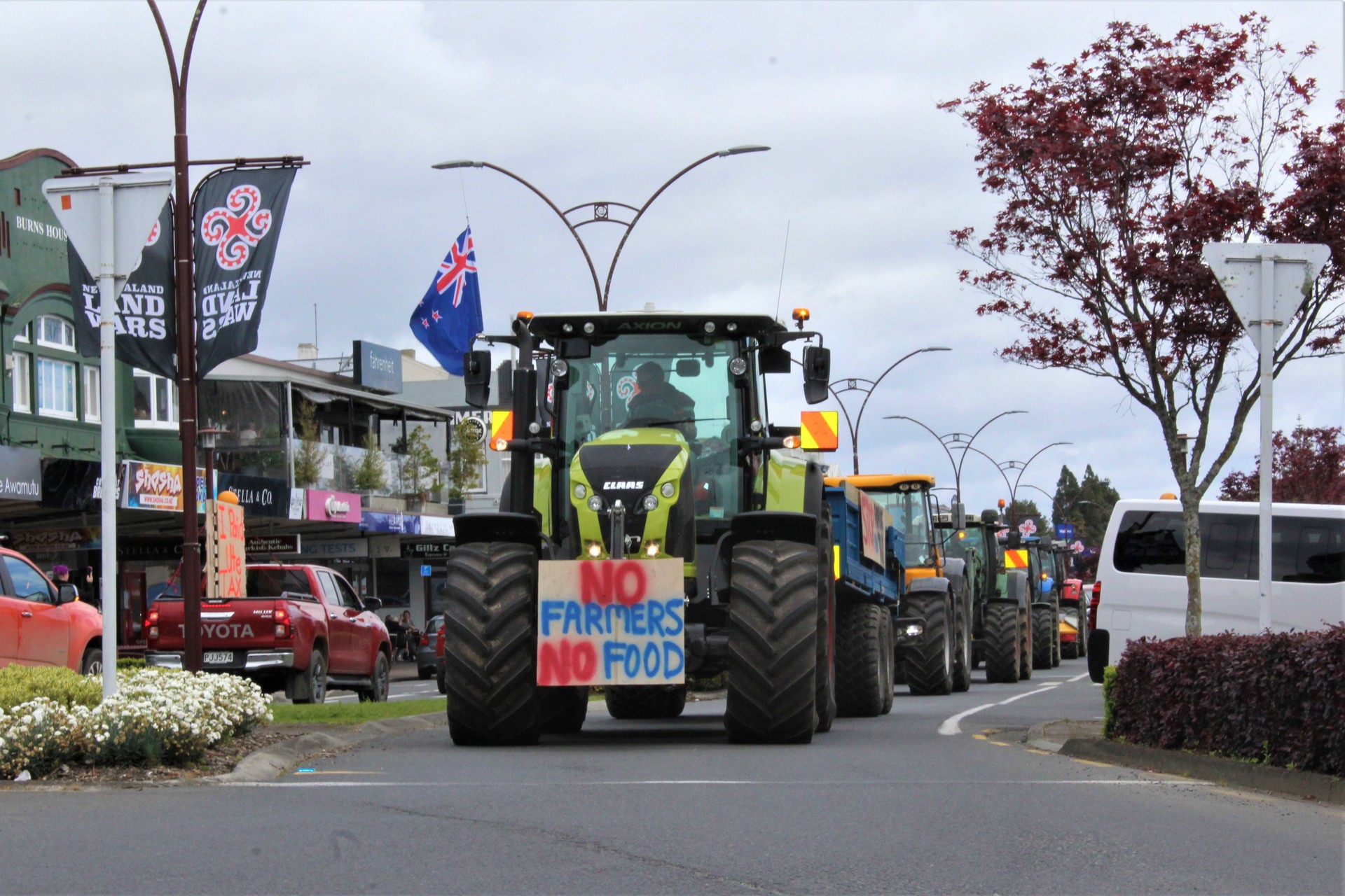 The tractor leading the pack at Te Awamutu's 2022 Groundswell NZ protest. Photo/Kate Durie.