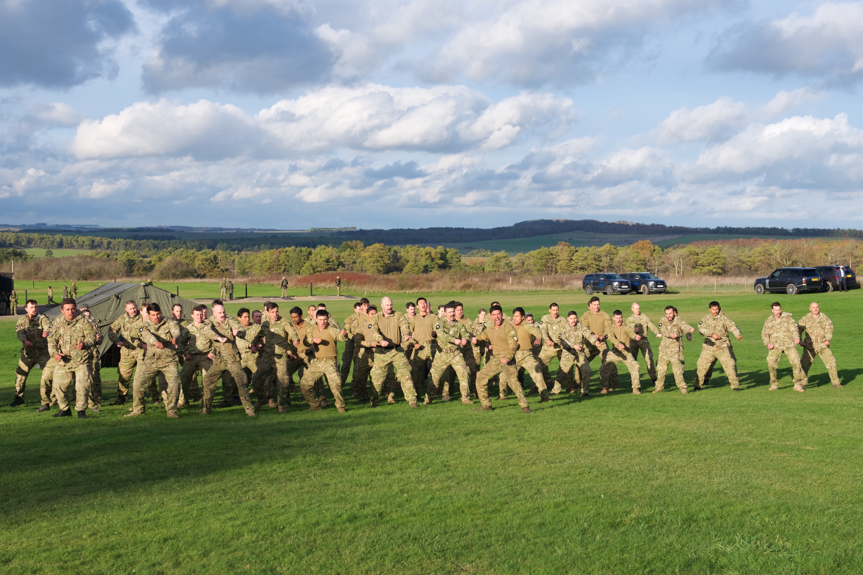 Kiwi soldiers training Ukrainians in the UK.