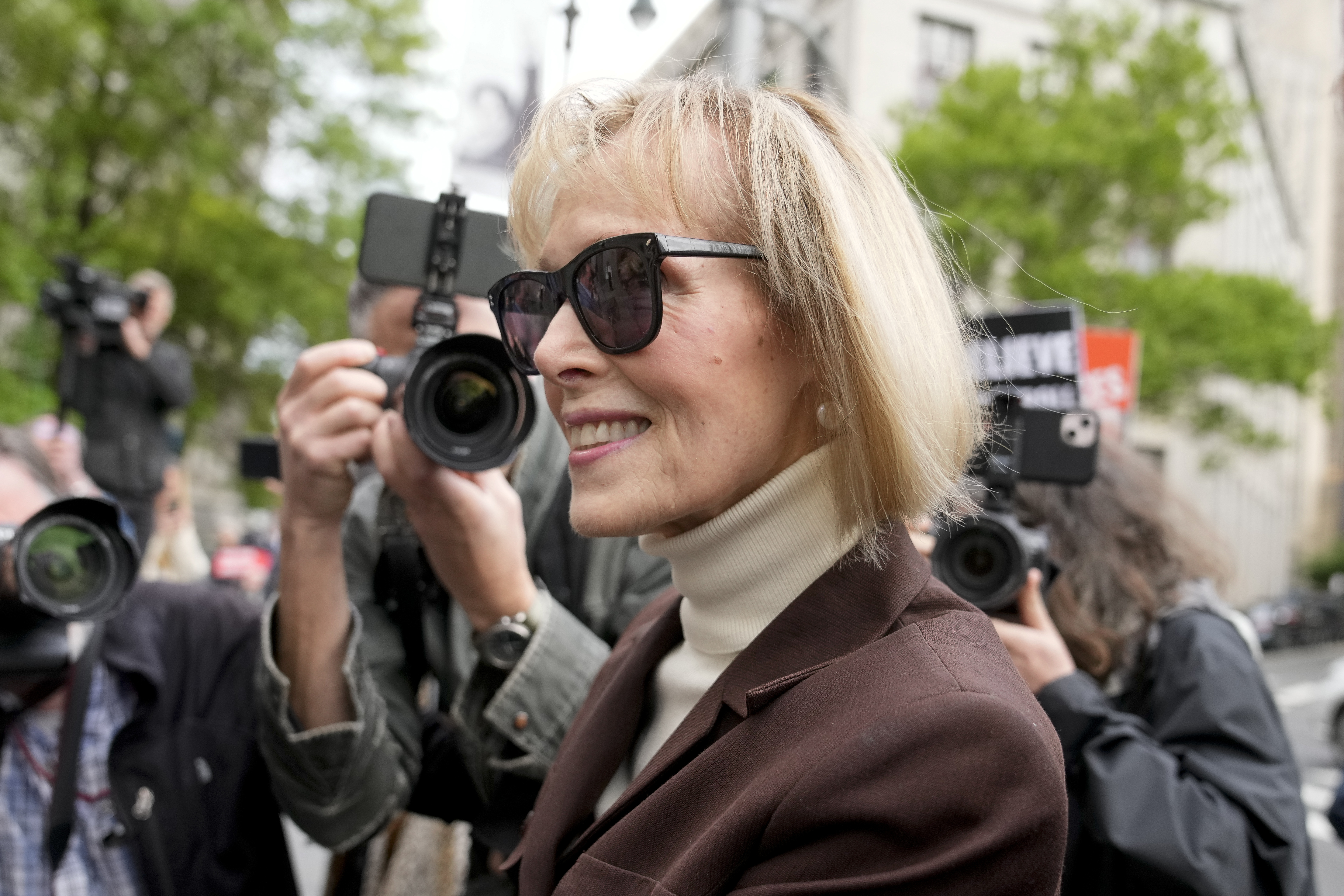E. Jean Carroll arrives at Manhattan federal court. Photo / John Minchillo, AP
