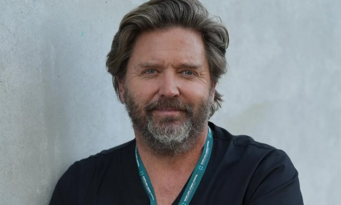Michael Galvin plays Dr Chris Warner in Shortland Street. Photo / TVNZ