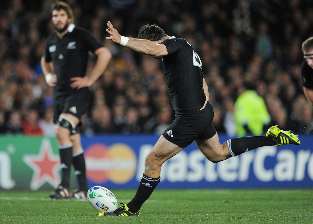 Stephen Donald taking the penality kick. Photo / Photosport
