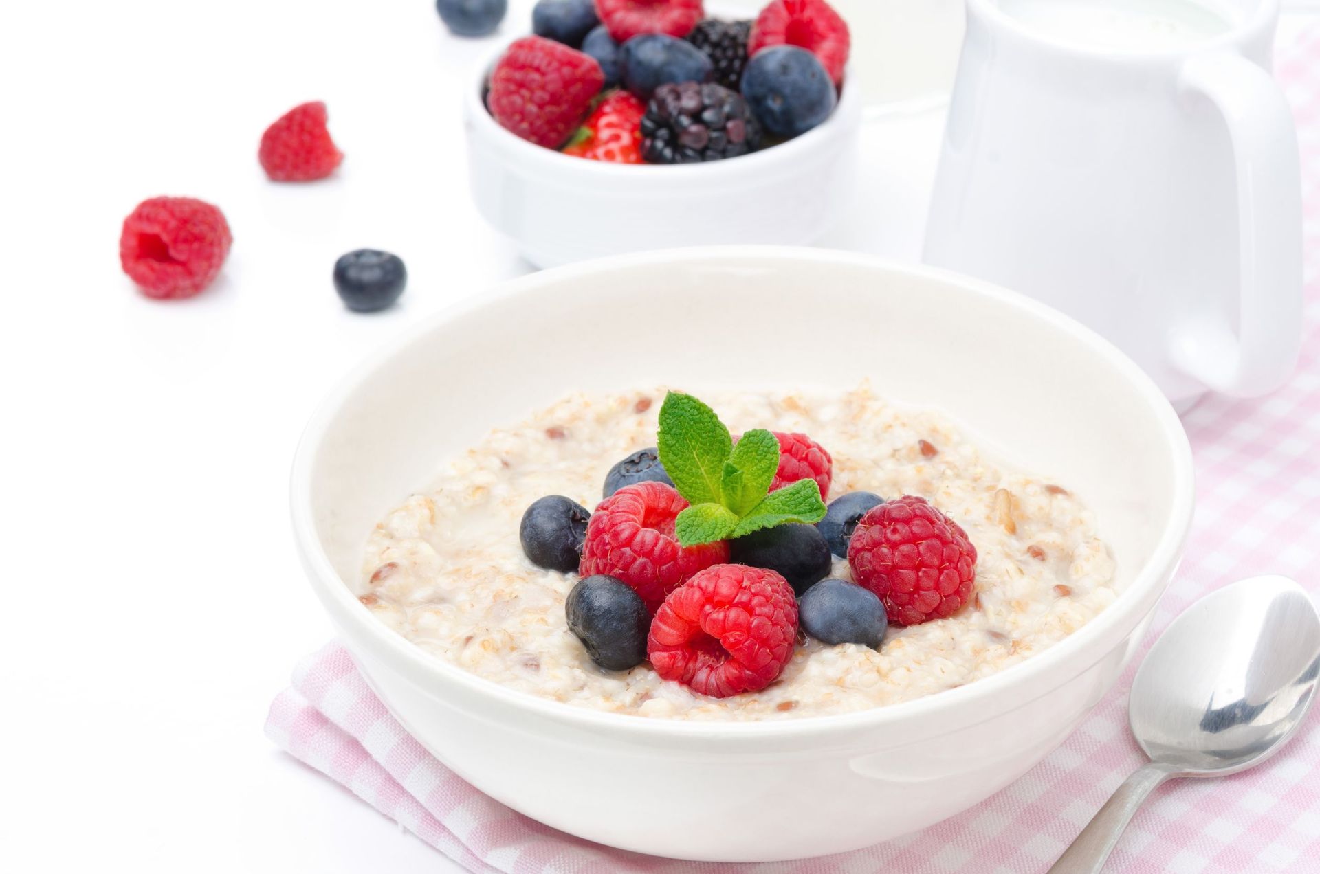 A moderate carbohydrate diet sees people eating the bulk of their daily carb intake in the morning. Photo / 123RF