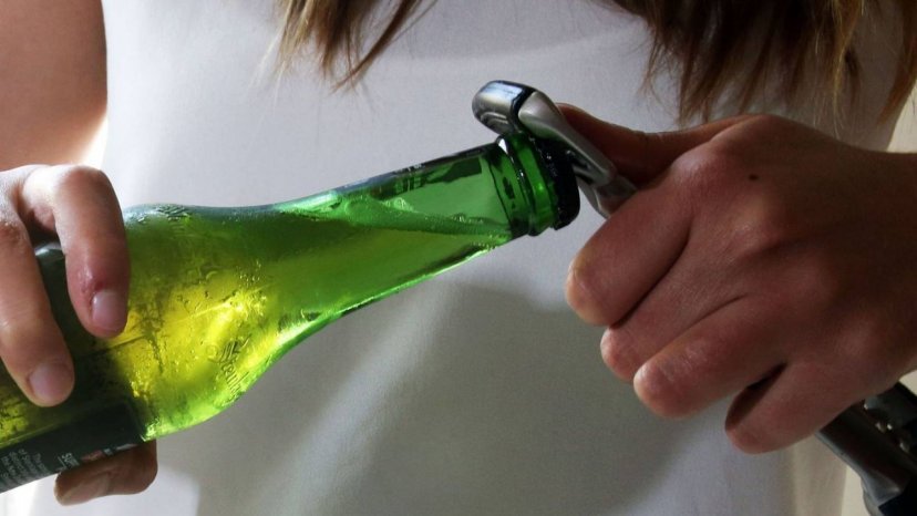 Canadian alcohol advice says three or more drinks a week can cause health problems. Photo / NZME