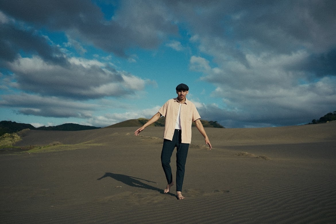 MOHI's successful first single, E Kii, spoke to the growing gap between the privileged upper class and the lower class within Aotearoa New Zealand.