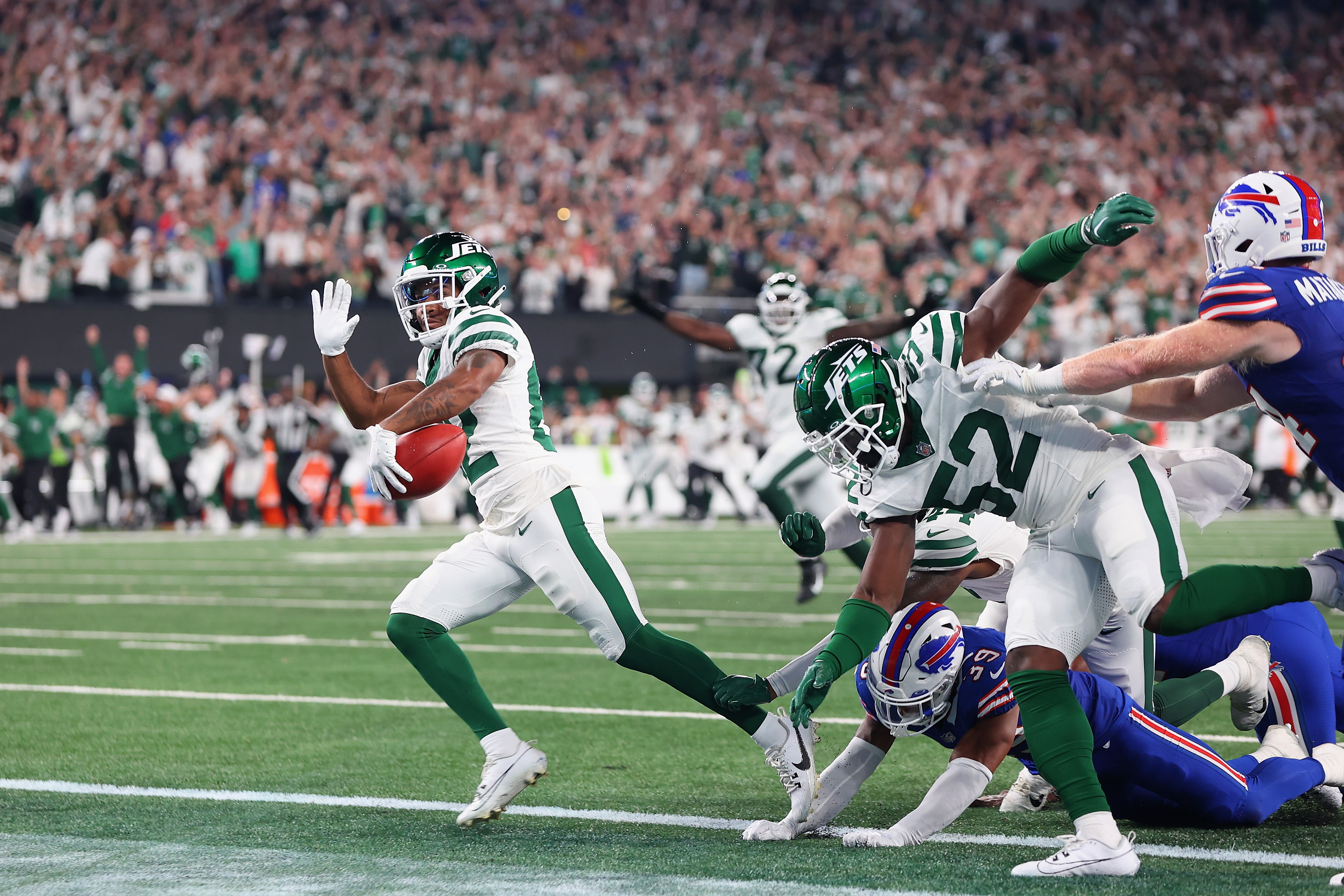 New York Jets Zach Wilson reacts to relieving quarterback Aaron Rodgers in  'MNF' win vs. Buffalo Bills