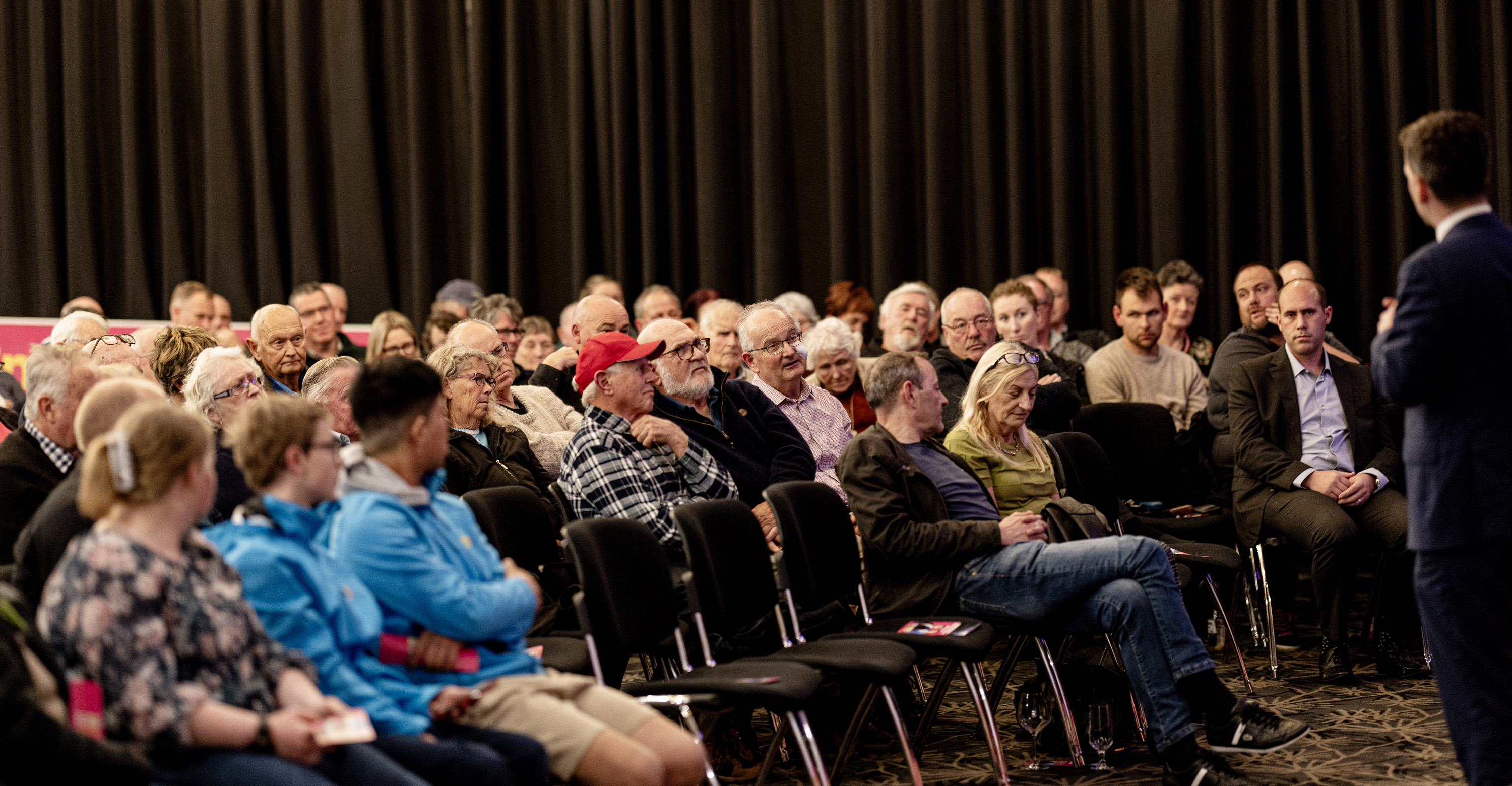Seymour holds a public meeting at the Plymouth International Hotel. Photo / Mike Scott