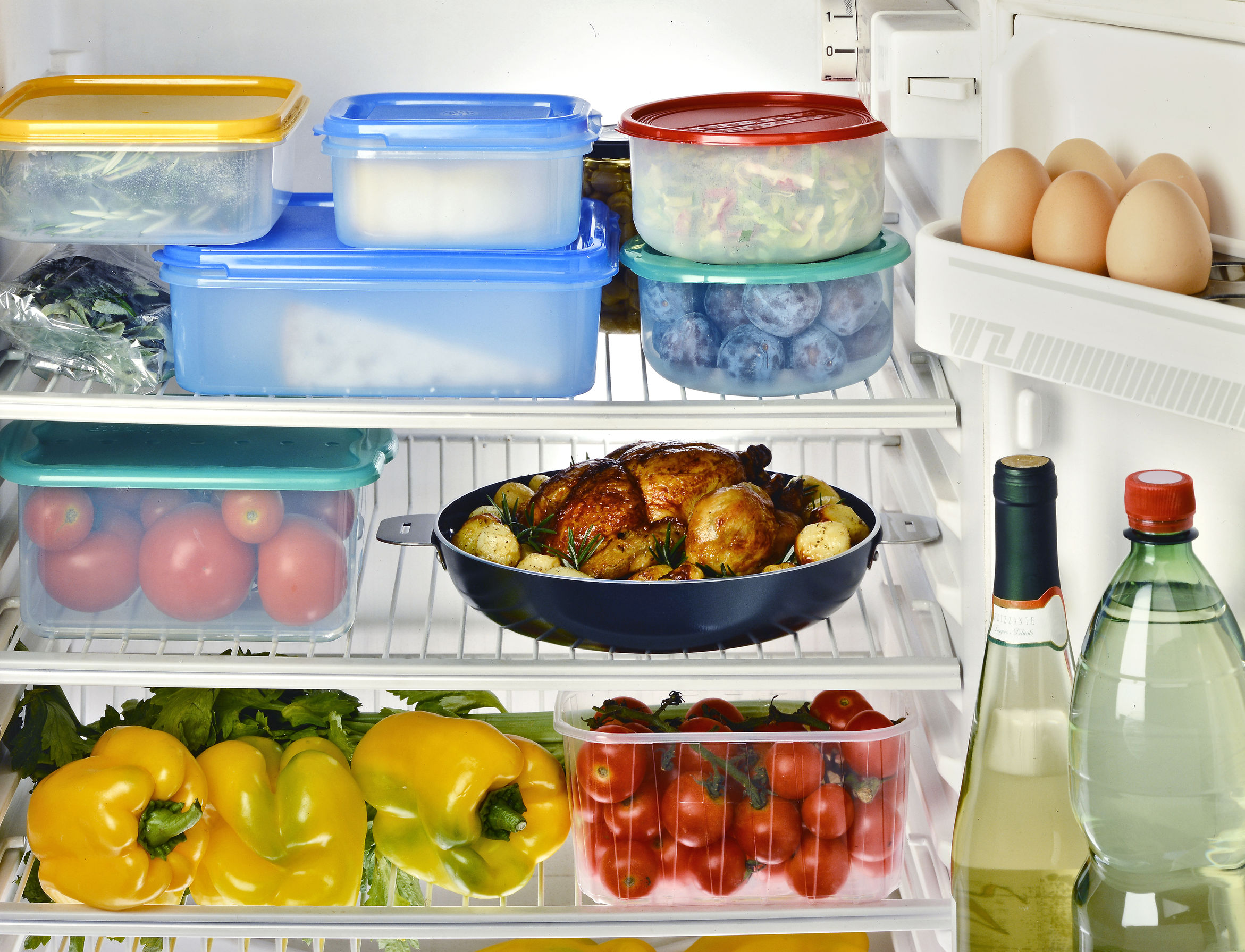Fish should only be kept in the fridge for one day while poultry can be kept for two to three days. Photo / 123RF.com