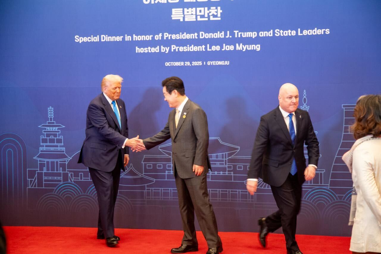 Prime Minister Christopher Luxon has met with US President Donald Trump on the sidelines of Apec. Photo / Jamie Ensor/Pool