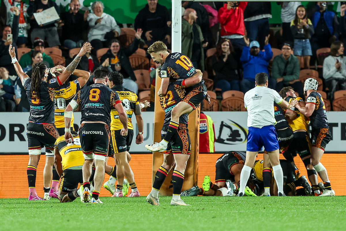 The Chiefs celebrate winning beating the Hurricanes in extra-time at FMG Stadium. Photo / Photosport