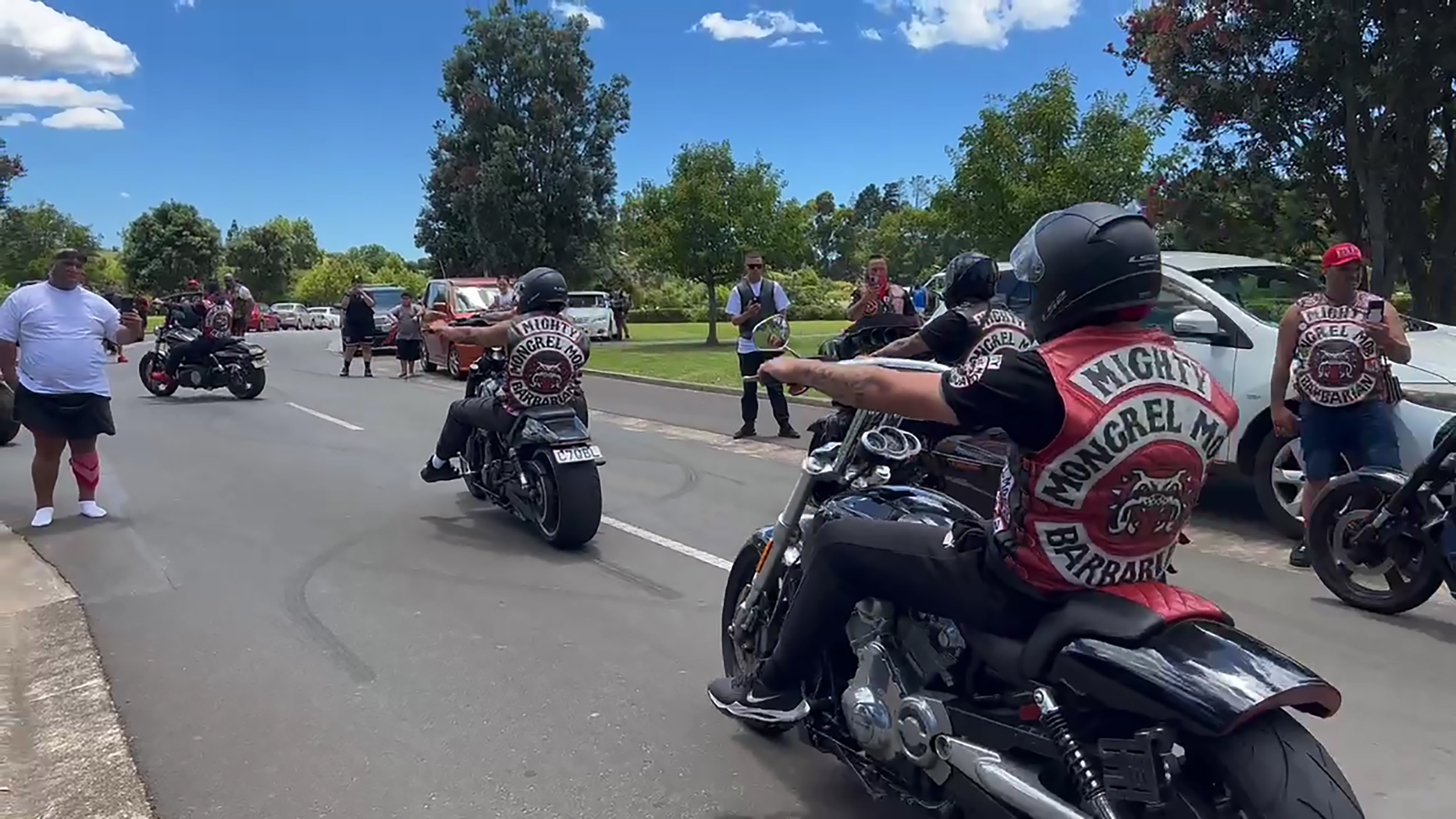 The funeral for Eliu was held on December 28 with a massive motorcycle procession.