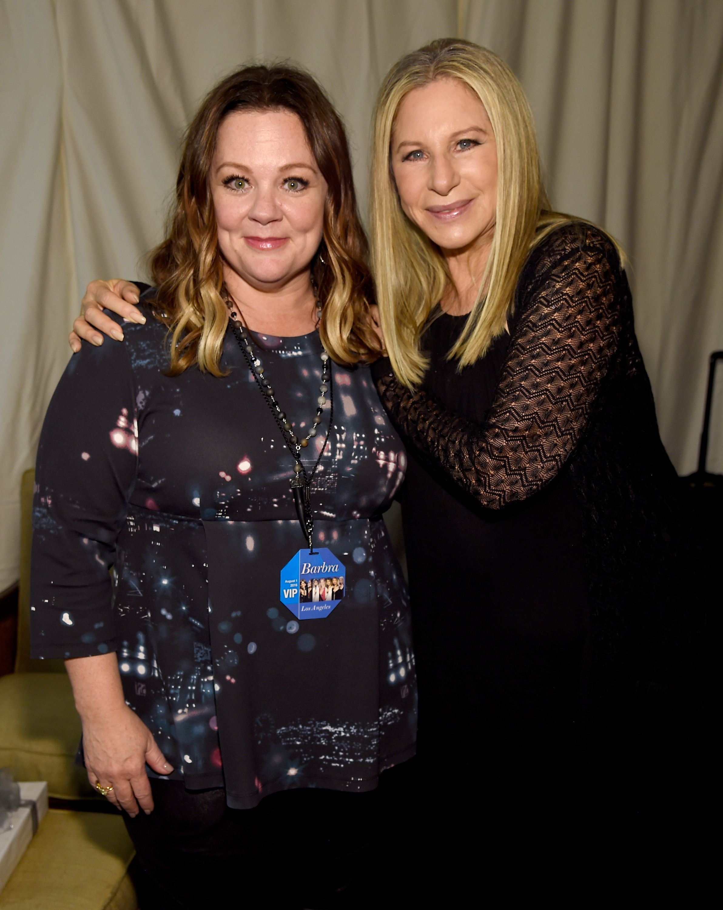 Melissa McCarthy and Barbra Streisand pose backstage during the tour opener for