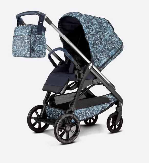 A Dior pram is an example of the products for sale on Lullabuy.com