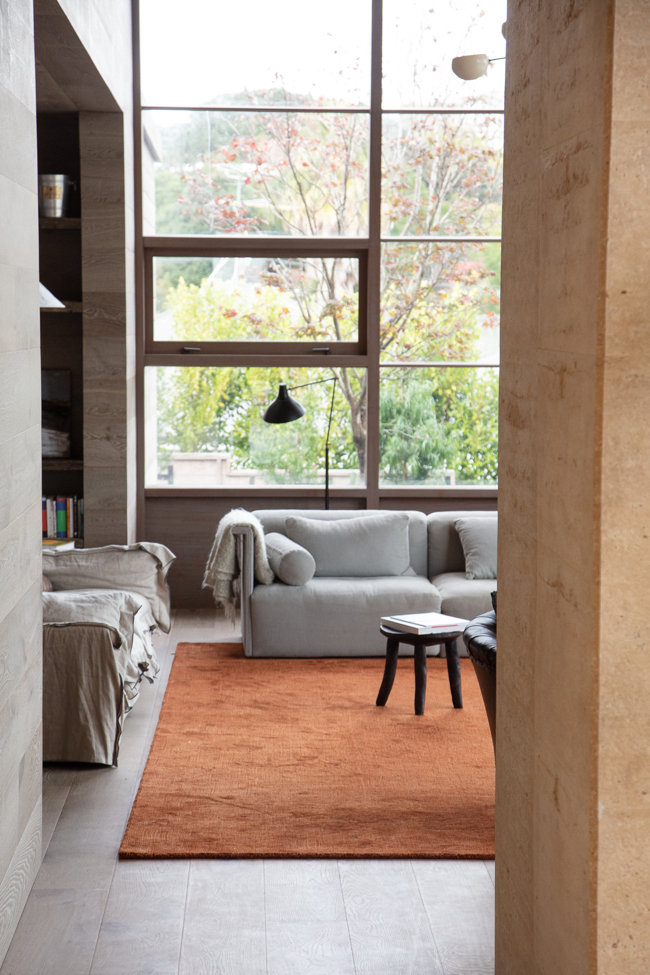 Nodi rug founder Olivia Moon has a Nodi bamboo silk and wool blend rug in the living room of her own home.