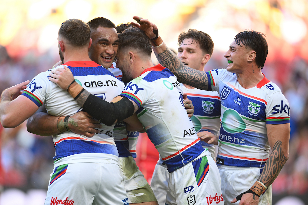 The Warriors have held off a late comeback to edge the Dolphins in Brisbane for their fifth consecutive win. Photo / Photosport