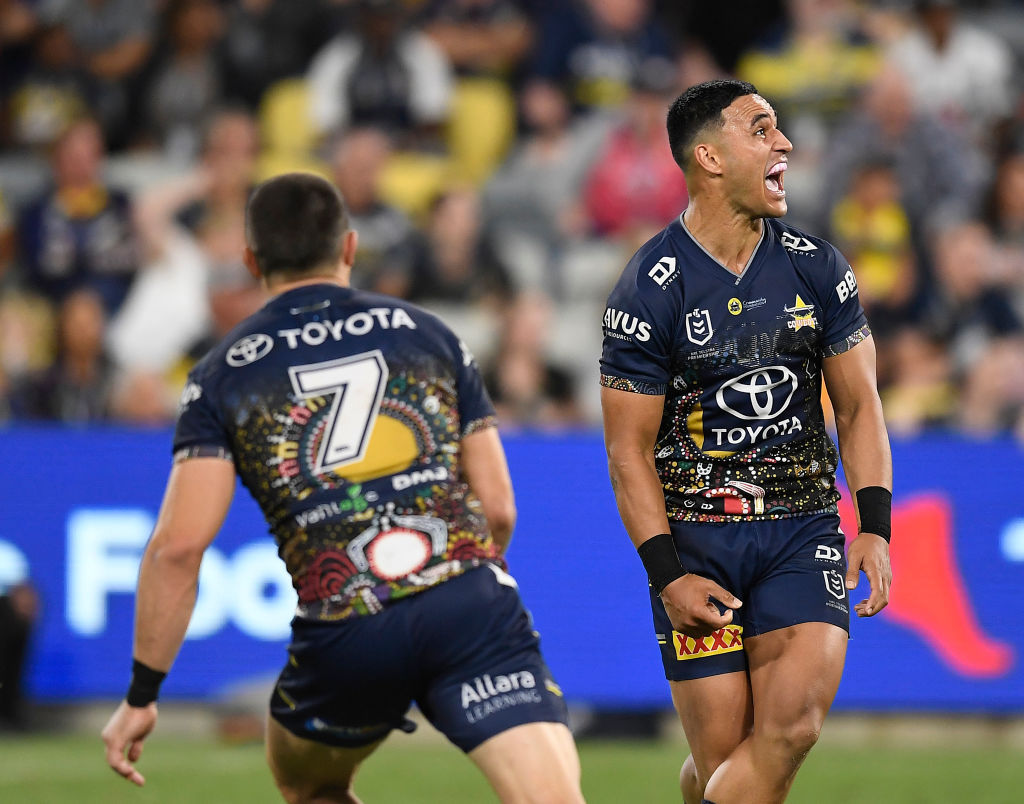 Reece Walsh sweeps Vodafone Warriors' rookie award