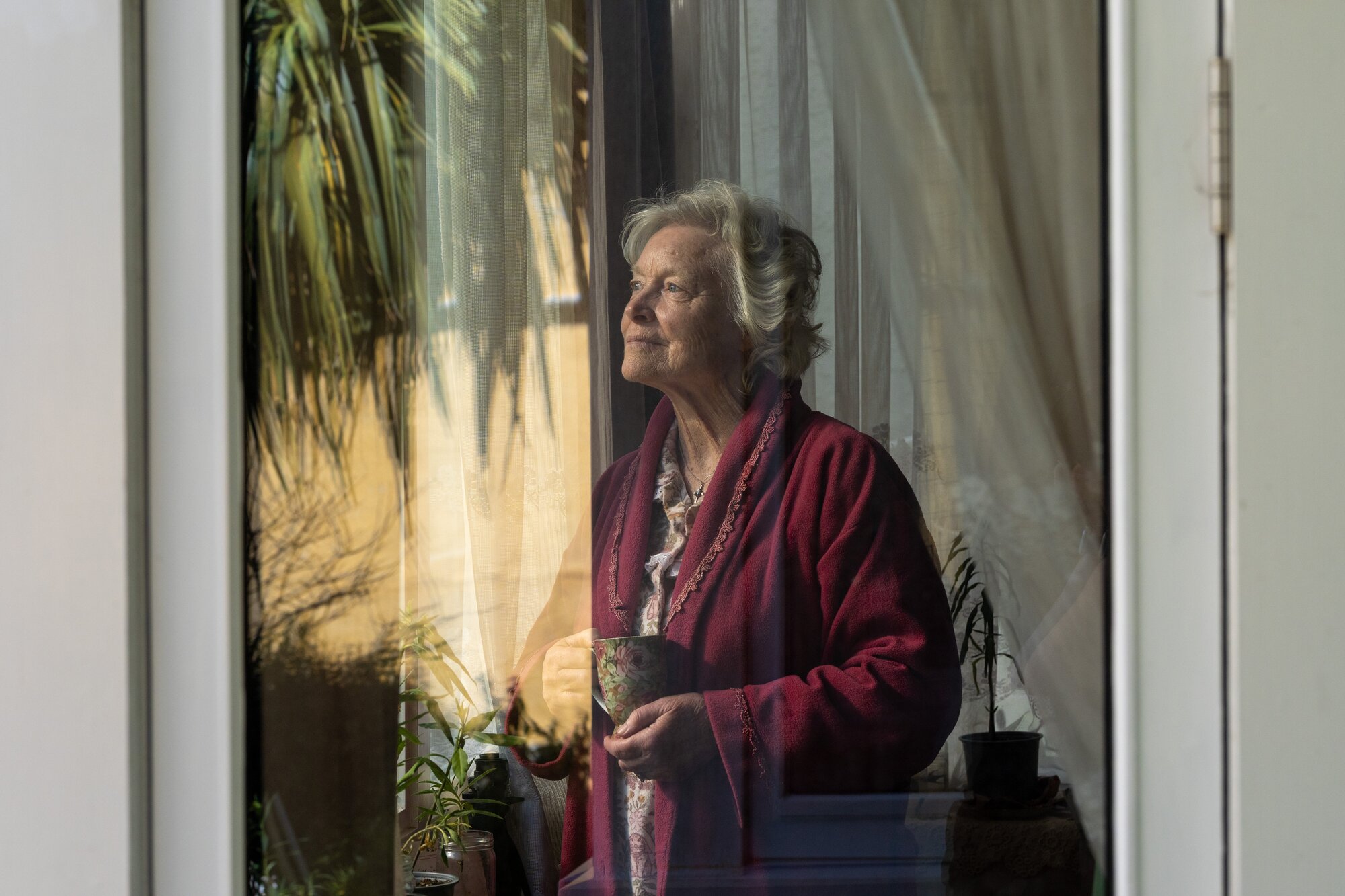 Lisa Harrow as Huia, who hides her dementia diagnosis from the family.