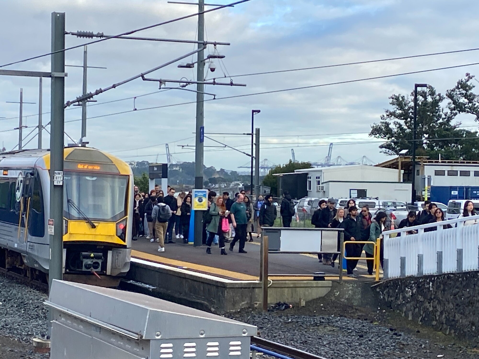 Passengers on Auckland Transport (AT) trains are being instructed to offload from trains coming into Britomart's Waitematā Station. Photo / NZ Herald