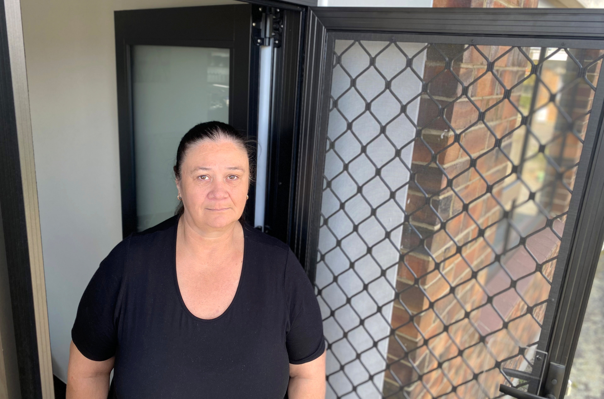 Glenholme resident Tina Hinz says she regrets moving back to Rotorua because of emergency housing. Photo / Kelly Makiha 