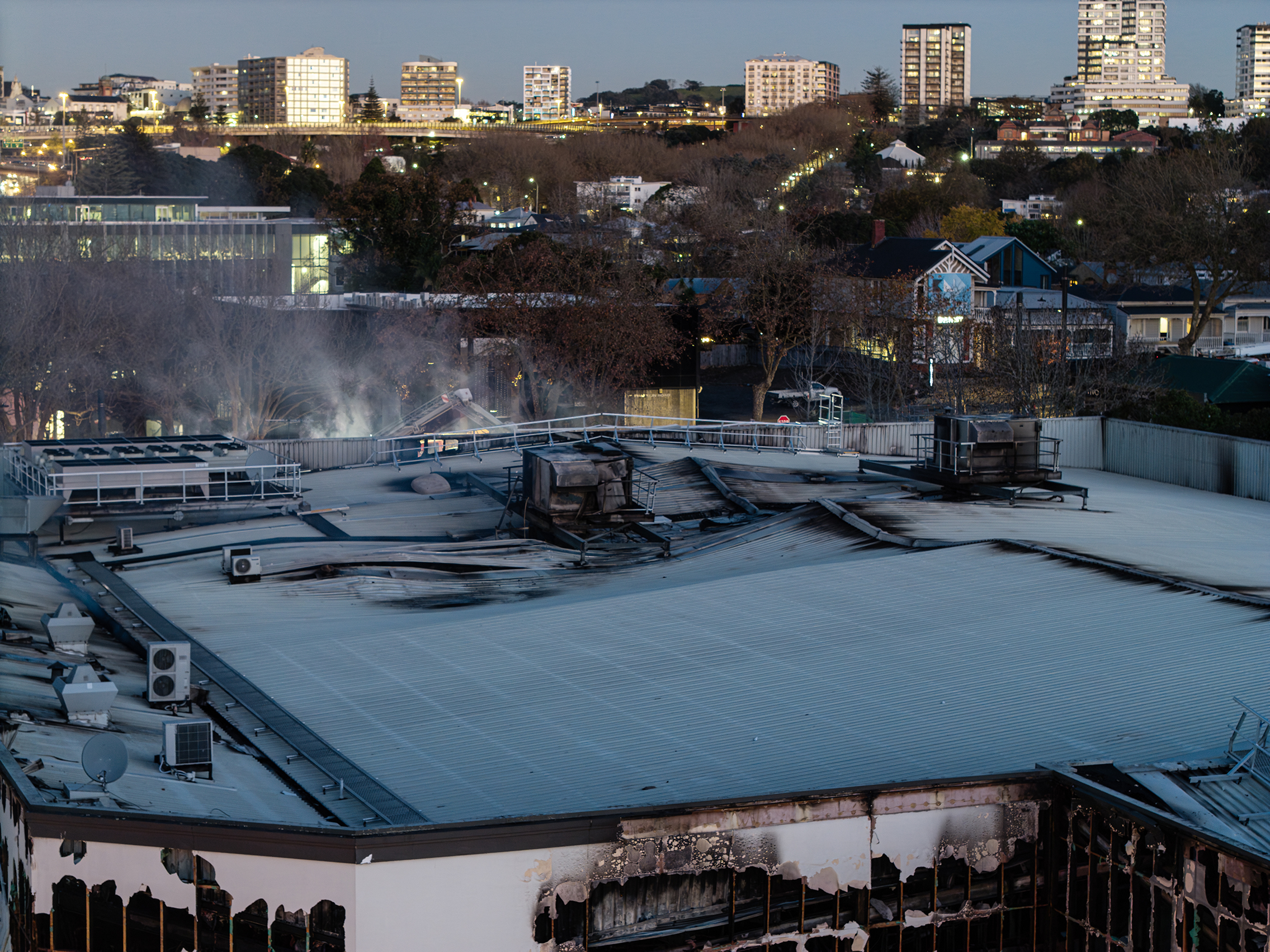 Firefighters have contained a large blaze at New World College Hill. 17 June 2025. New Zealand Herald photograph by Hayden Woodward
