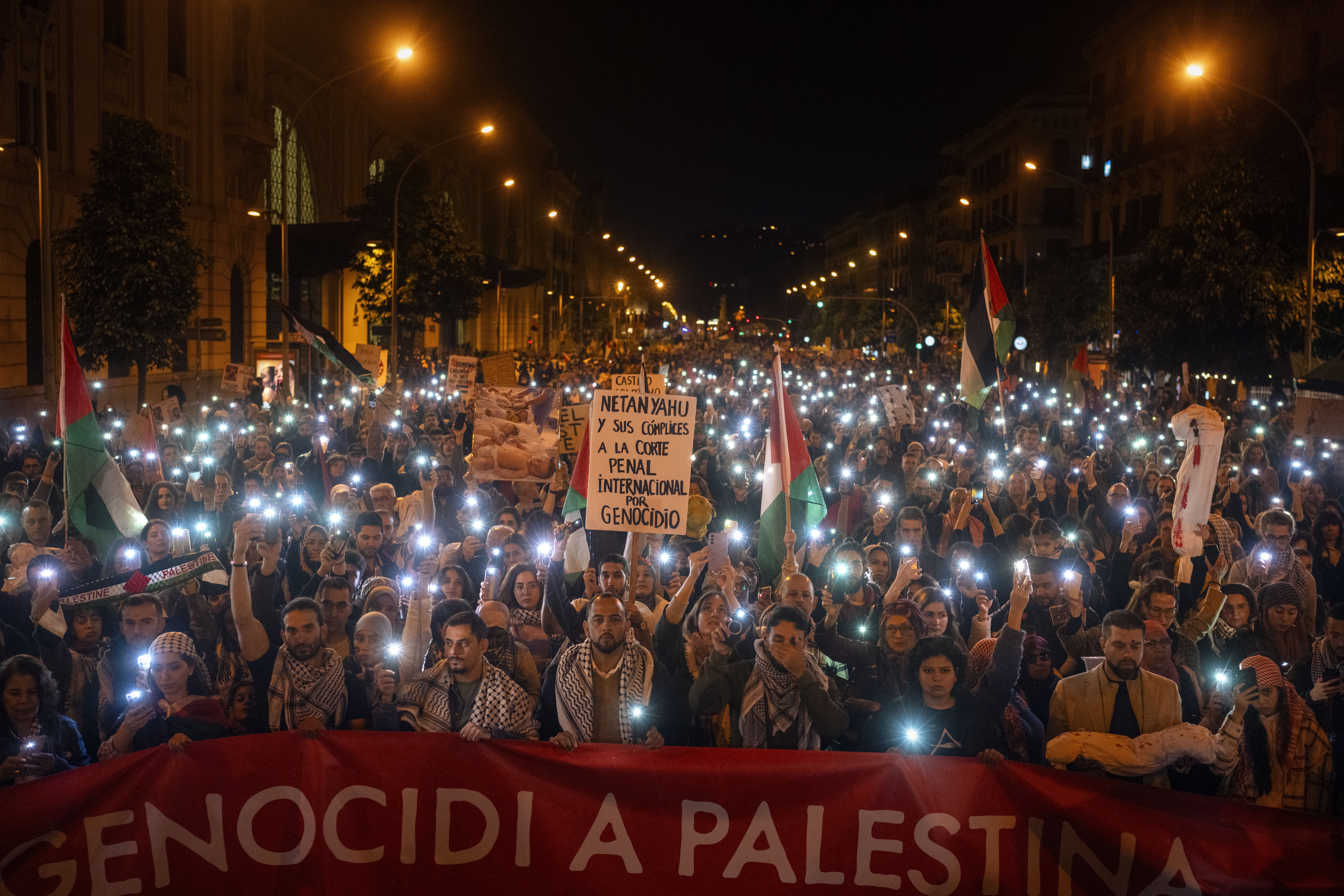 Hundreds of thousands of demonstrators protested across Spain against Israeli attacks on Gaza, on Saturday, November 11. This rally was in Barcelona. Photo / AP  