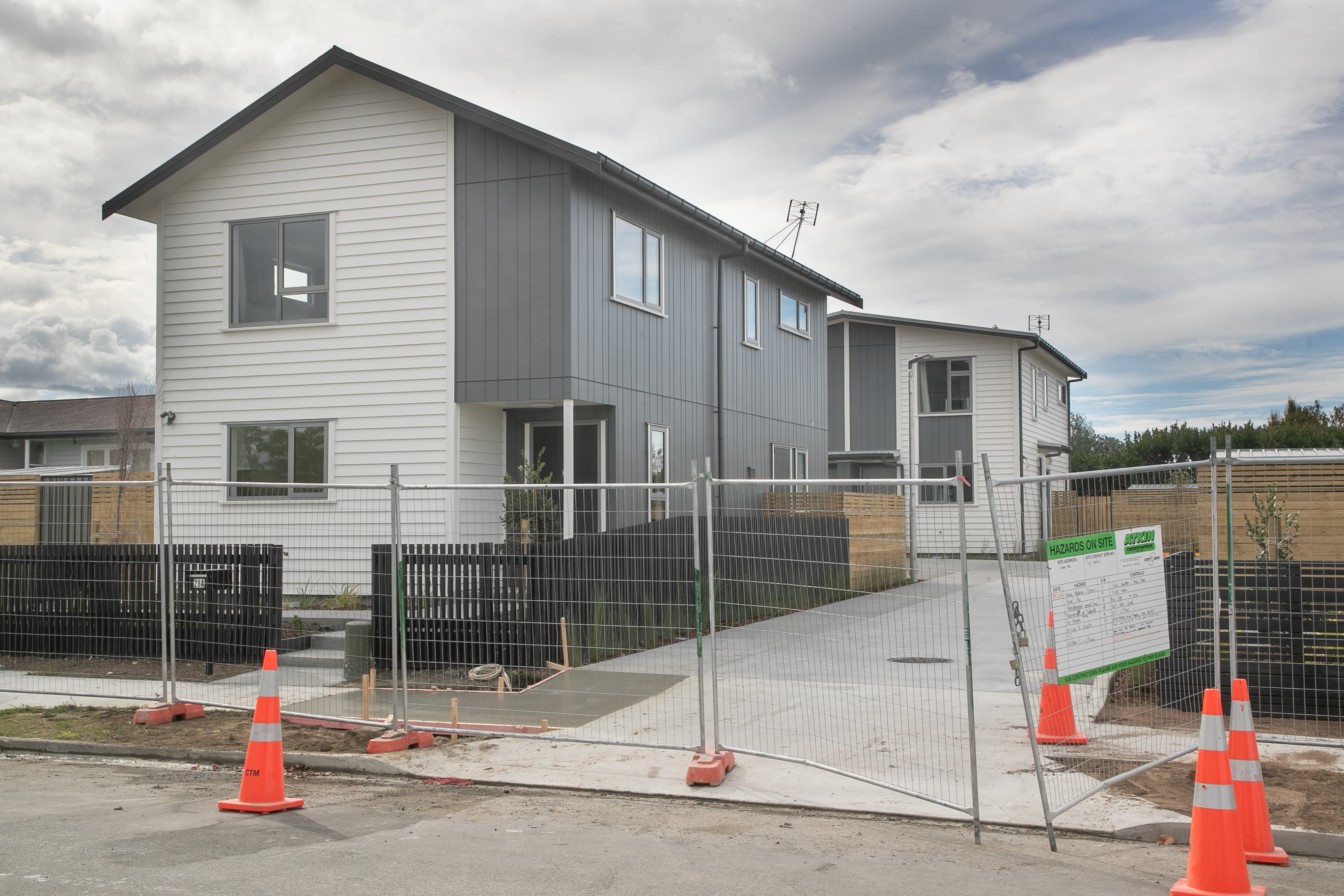 New homes about to be completed in Hitchings Ave, Onekawa. Photo / Warren Buckland.