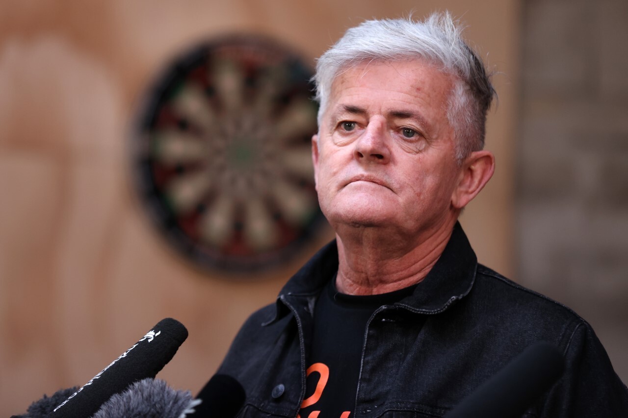 Leo Molloy talks to the media to outline the reasons he quit the Auckland mayoral campaign. Photo / Fiona Goodall