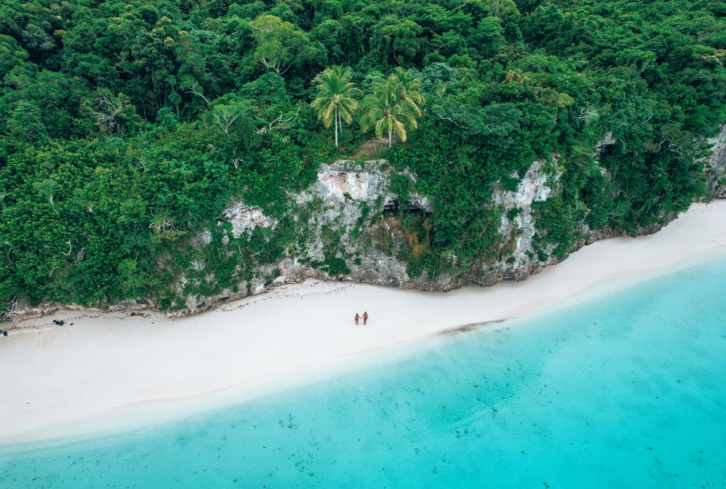 Make it a white Christmas with the ice-white beaches of New Caledonia. Photo / La Poze
