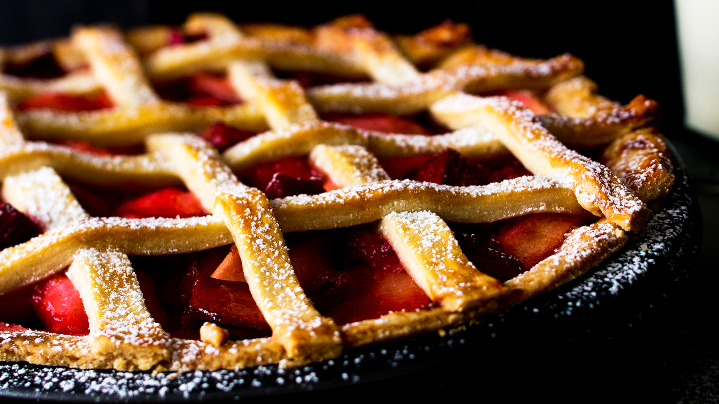 Rhubarb and apple pie-image