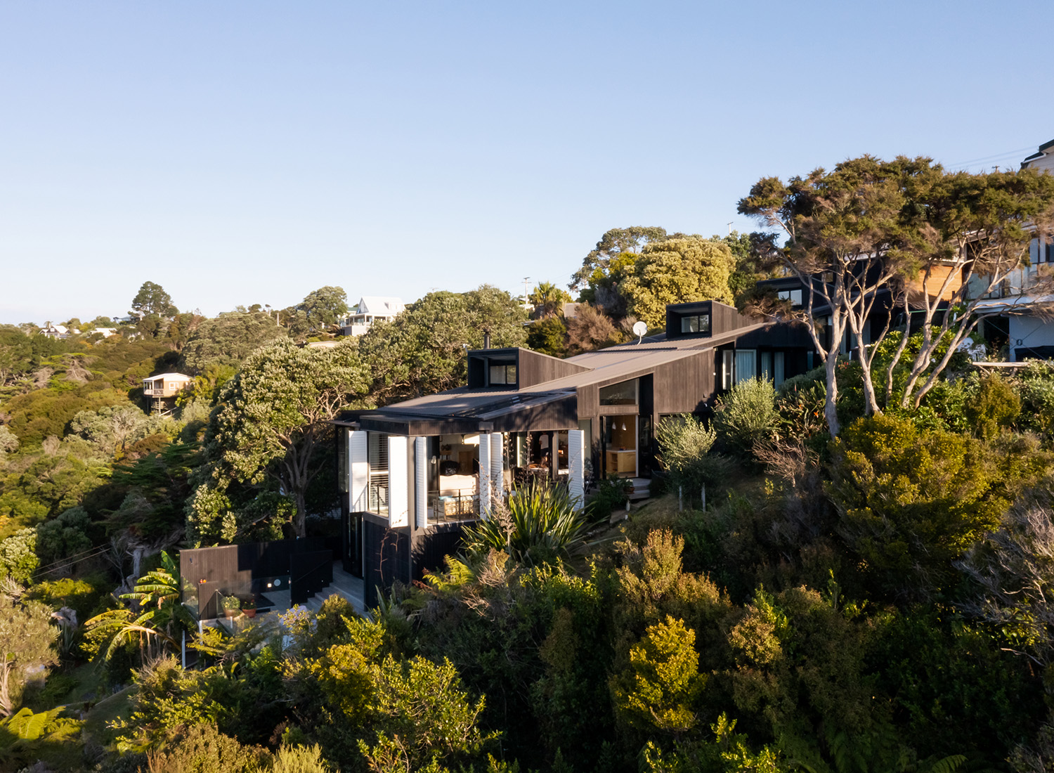 2021 — The Skinny House in Waiheke by Jane Aimer, of Scarlet Architects.