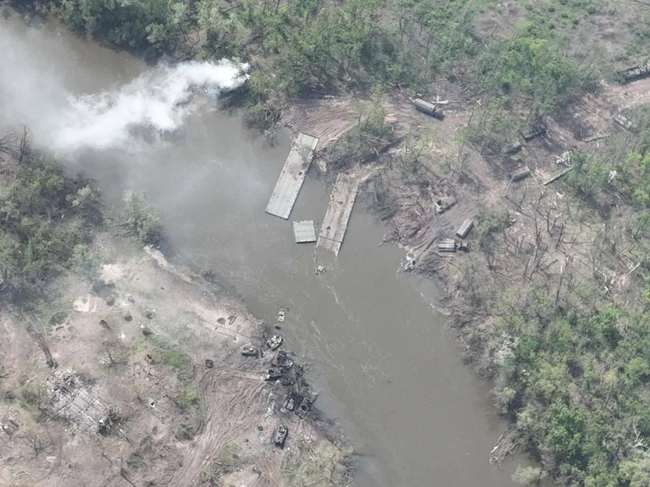 A Ukrainian engineer has described, in detail, how his unit was able to foil a Russian manoeuvre to build a bridge across the Donets river. Photo / @DefenceU, Twitter