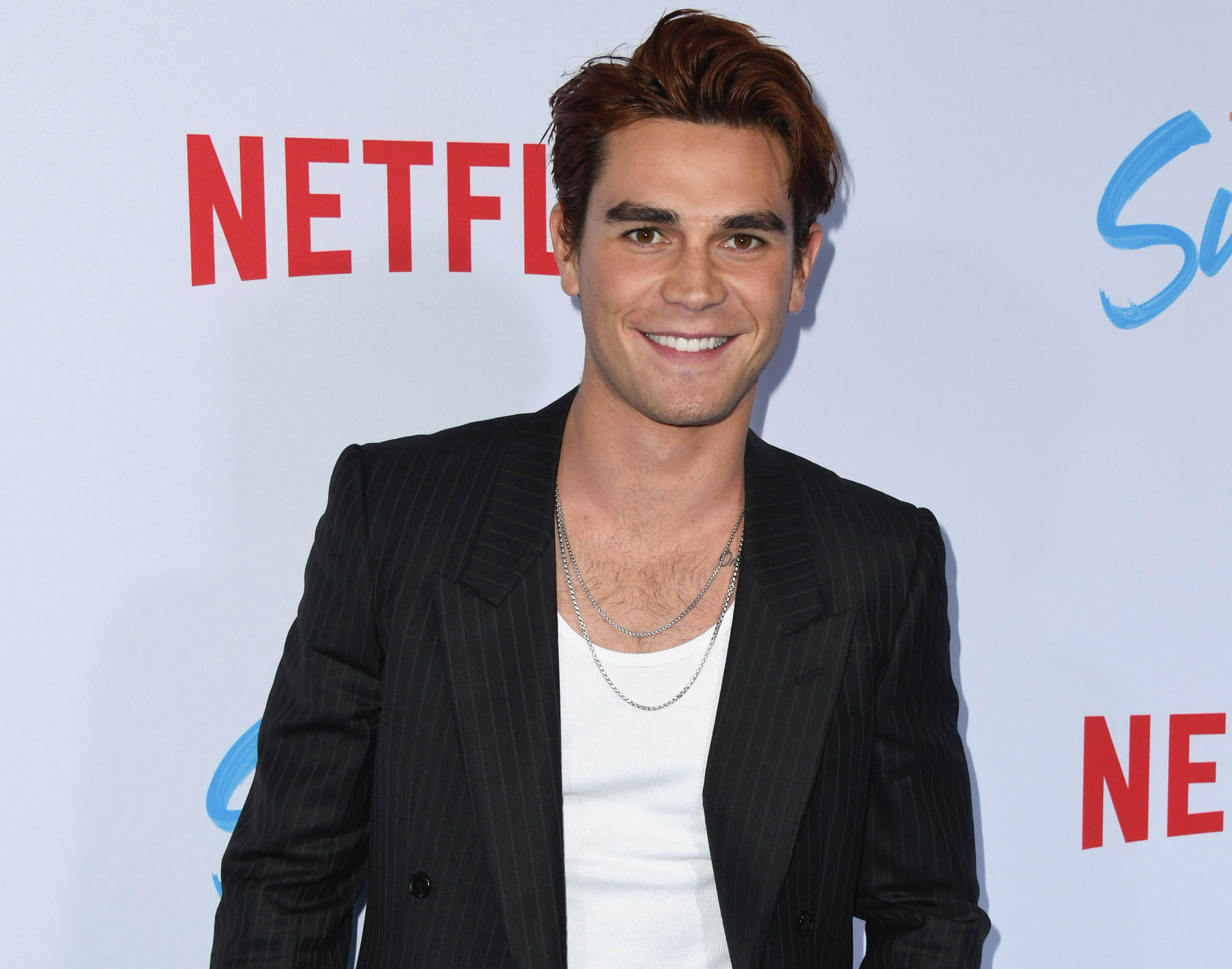 Fans paying $400 for 'ultimate kj apa experience' at oz comic-con - nz  herald
