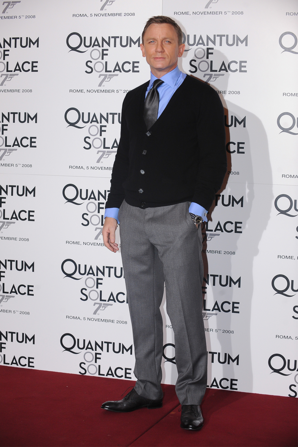 Daniel Craig at the photocall of his film 'Quantum of Solace'. Photo / Getty Images.