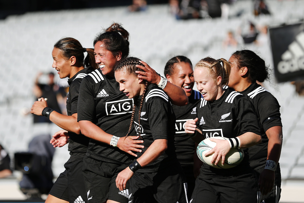 Black Ferns Flyer Selica Winiata Black Fern Ref Mum Constable Nz Herald