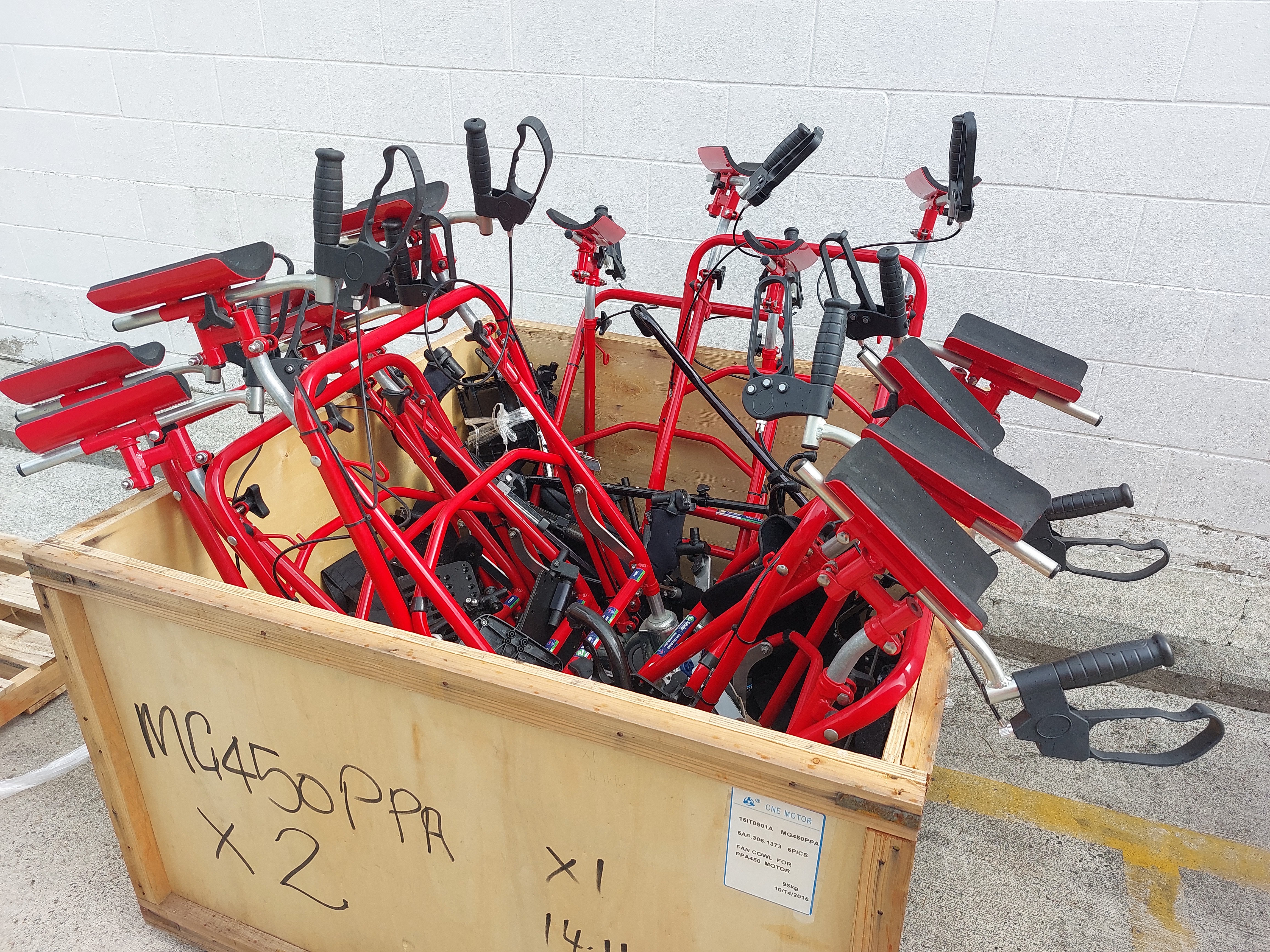 New Zealand Ukrainians filled a container with walking frames for hospitals near the war's frontline.