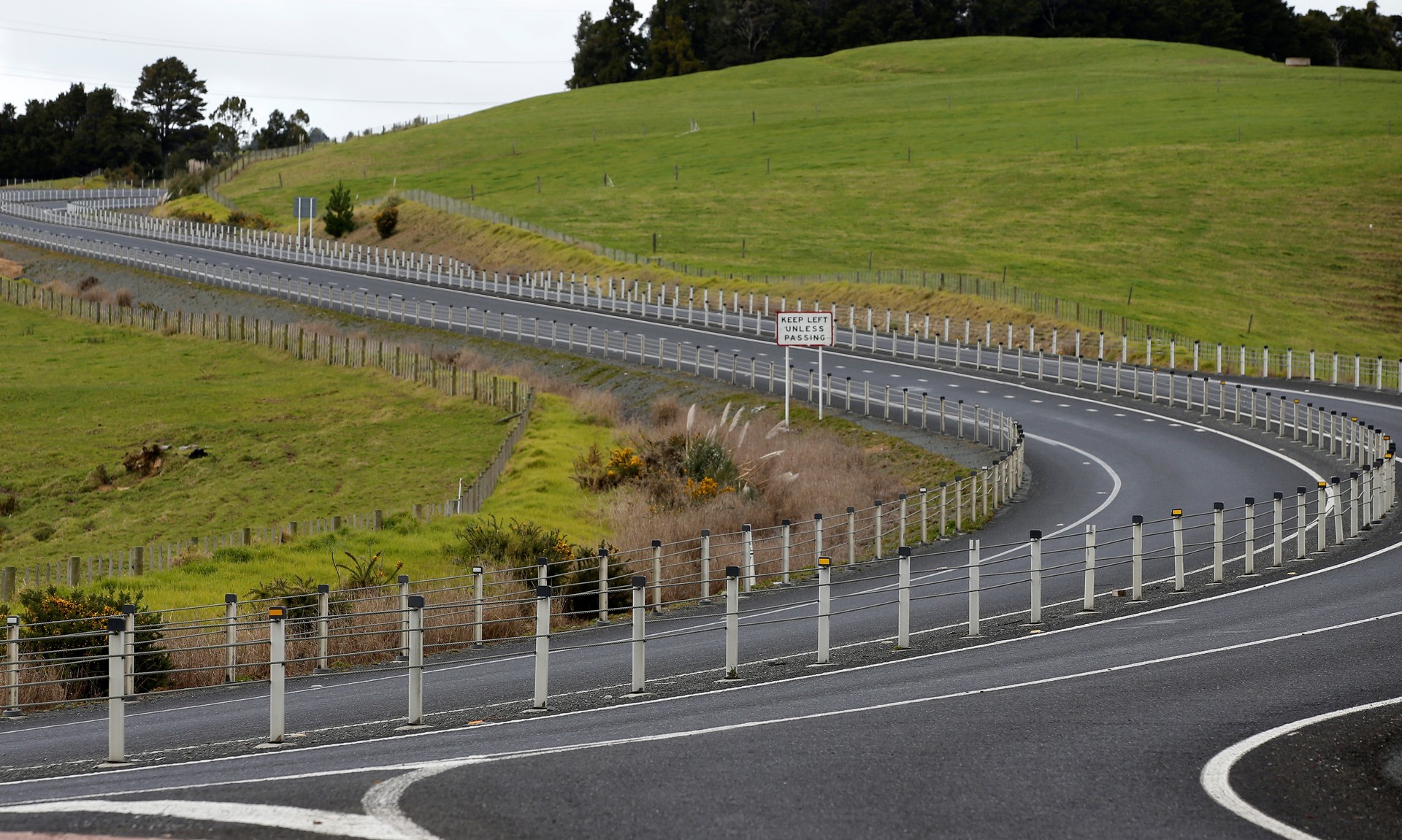 Median and side cable barriers on the Brynderwyn Hills. Photo / Michael Cunningham