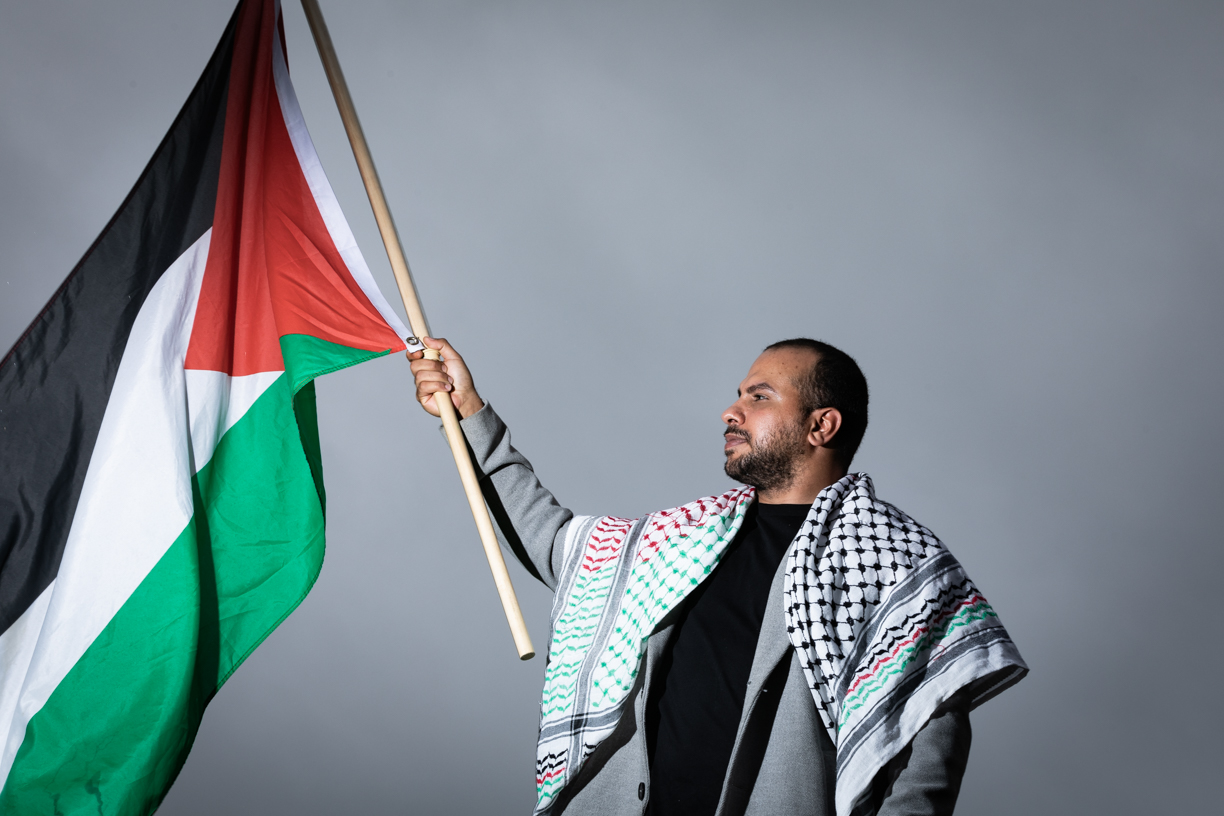 Maher Azzam is desperate to get visas for his family. Photo / Alex Cairns