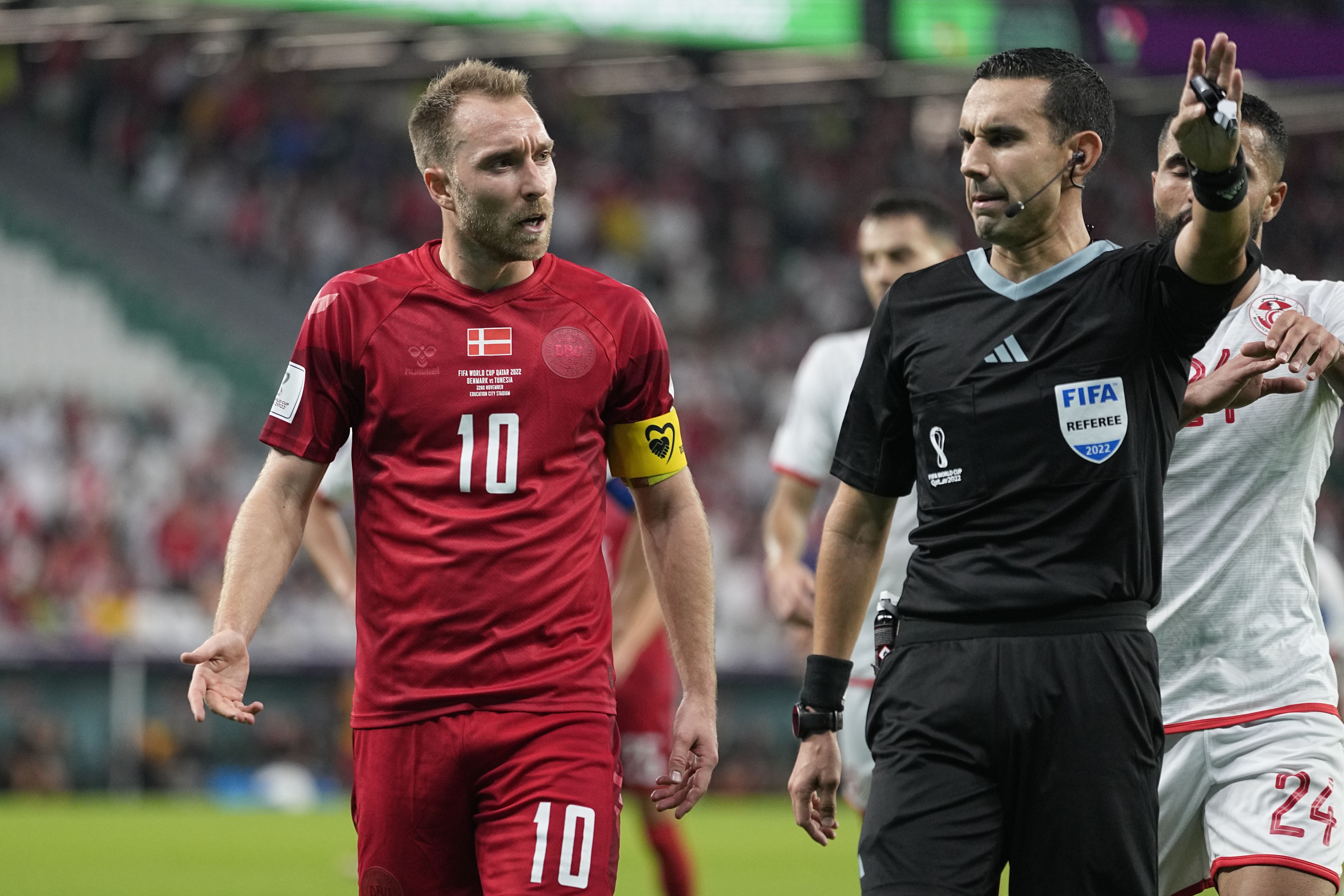 Ecuador vs. Senegal: Who is the referee for Group A match in 2022 World Cup?  - DraftKings Network