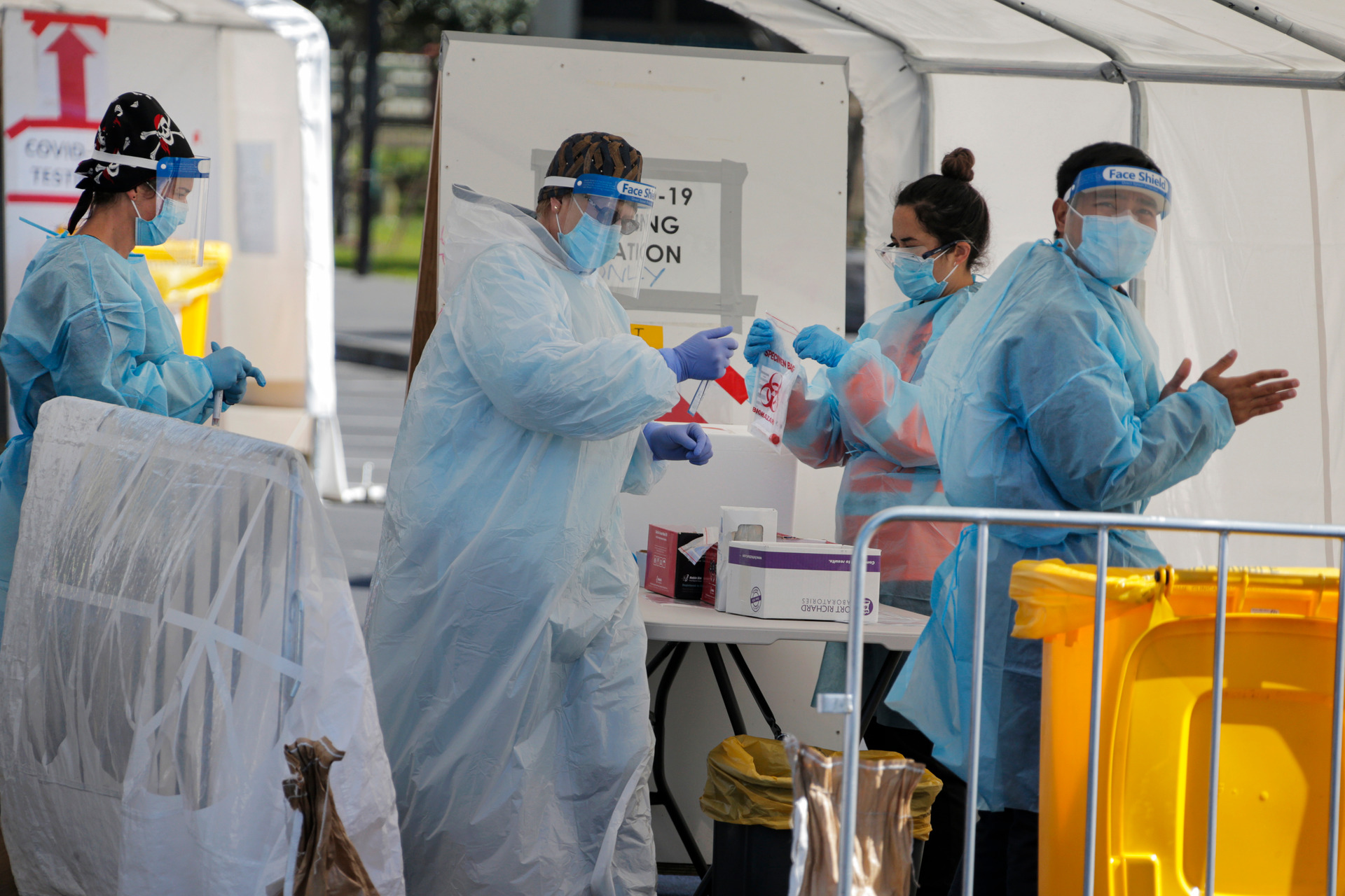 The August outbreak sent a steady stream of cars to the Covid-19 testing site in Newbury St, Otara. Photo / Alex Burton
