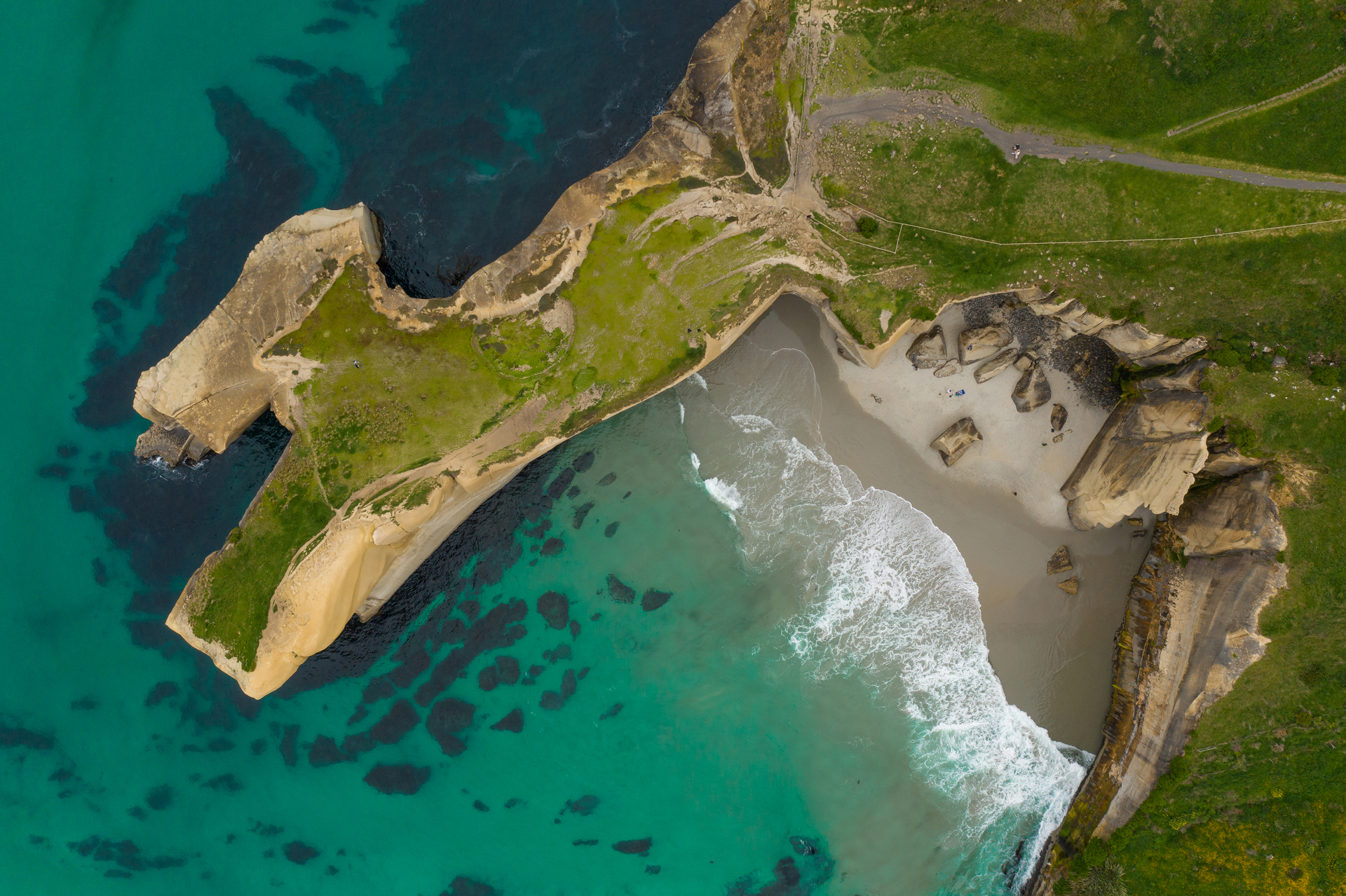 New Zealand a top spot for hidden beach hunters: Tunnel Beach, Dunedin. Photo / DunedinNZ