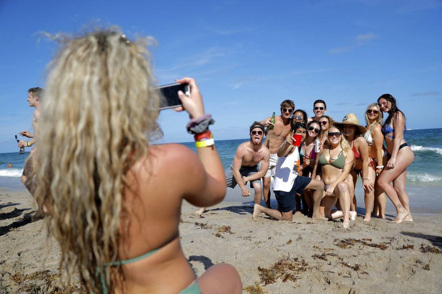 California Students Paid 100 Not To Travel Over Easter Spring Break Nz Herald